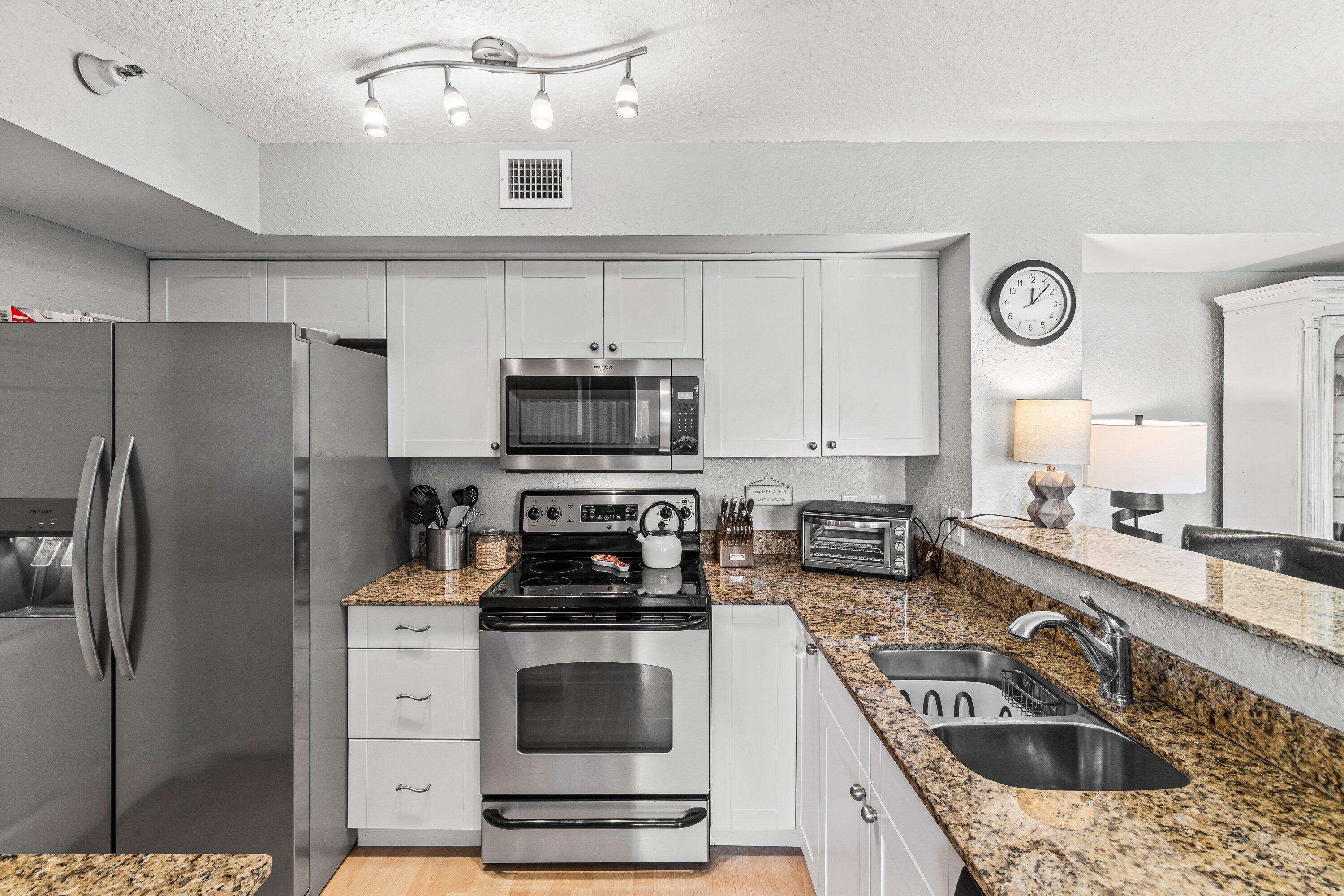 145 Yacht Club #210, Hypoluxo FL 33462