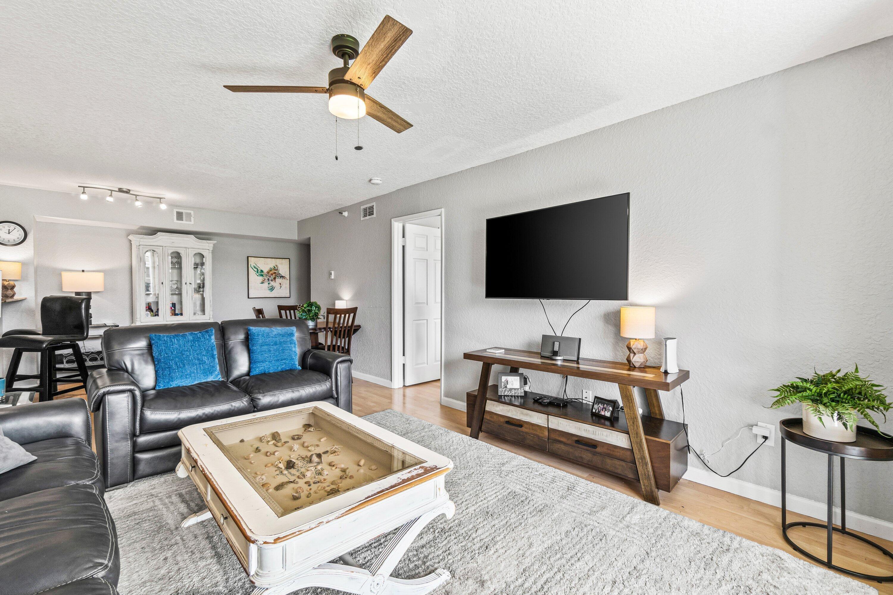 145 Yacht Club #210, Hypoluxo FL 33462