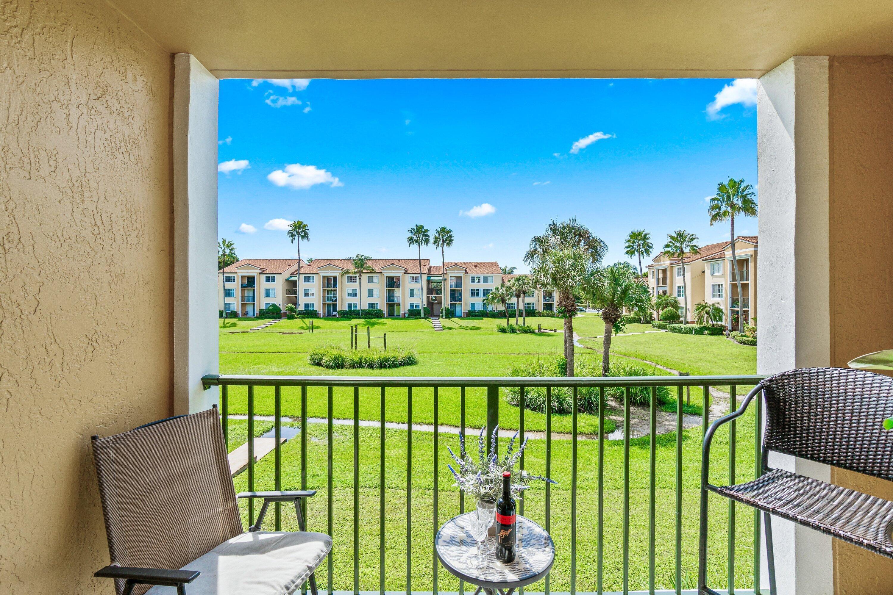 145 Yacht Club #210, Hypoluxo FL 33462