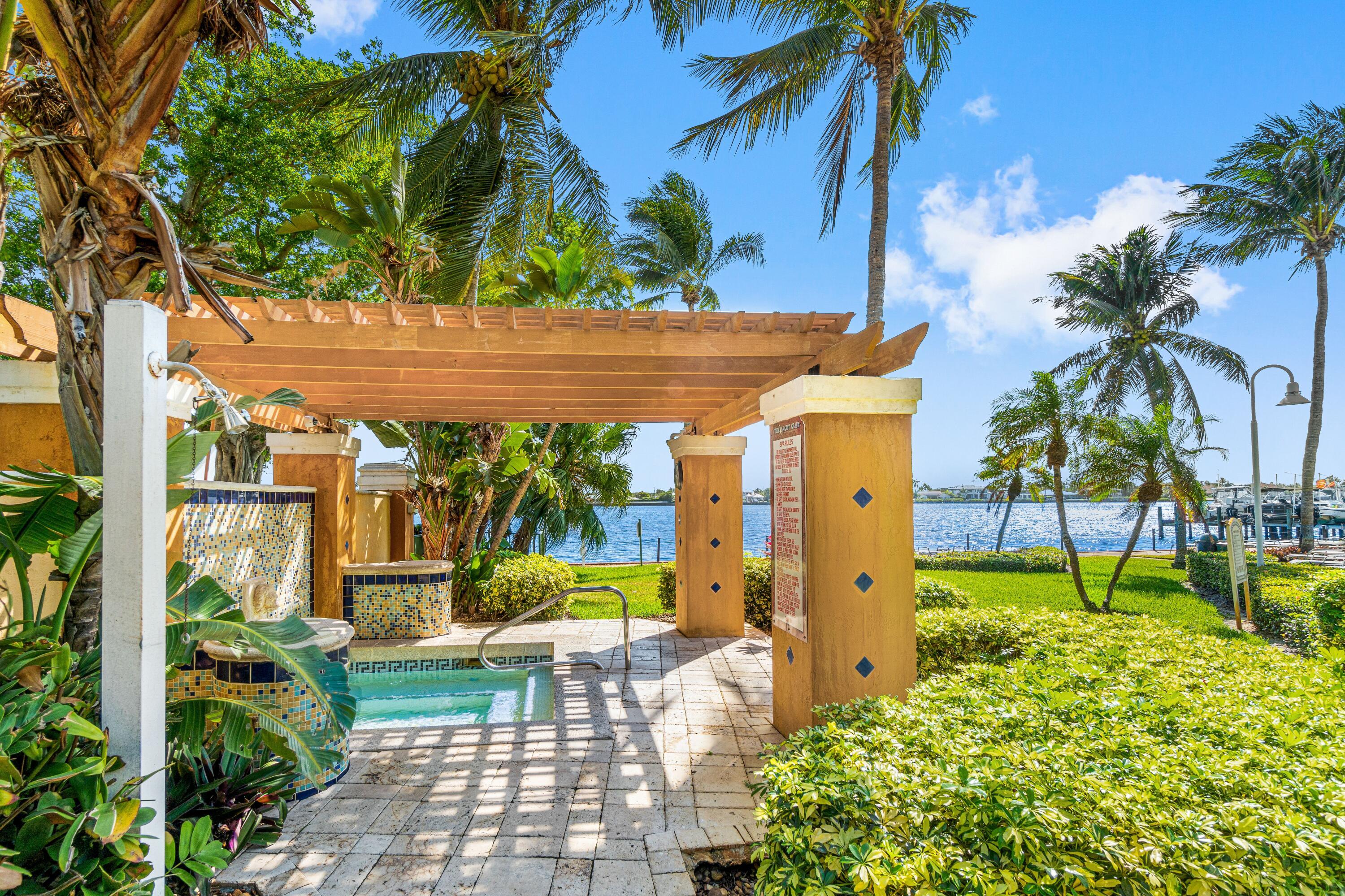 145 Yacht Club #210, Hypoluxo FL 33462
