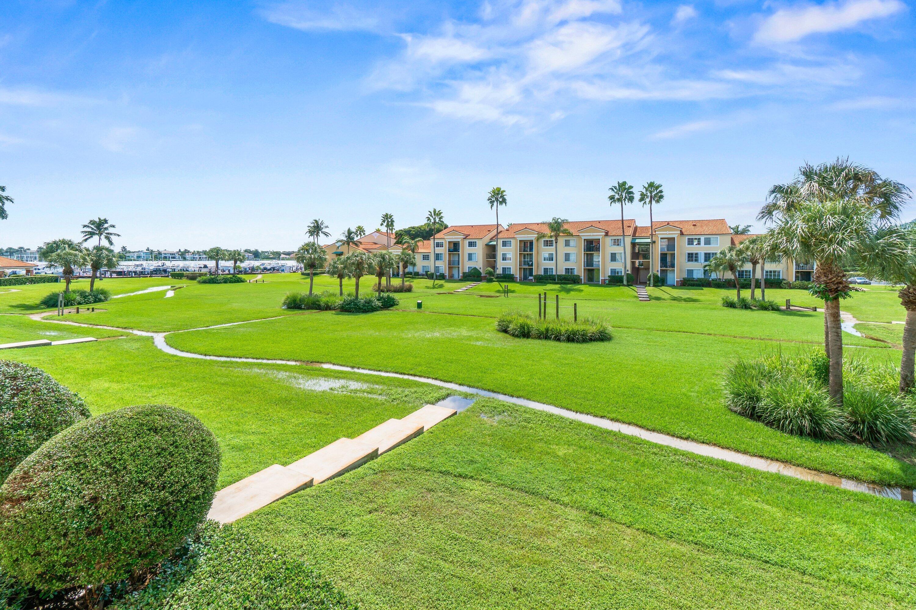 145 Yacht Club #210, Hypoluxo FL 33462