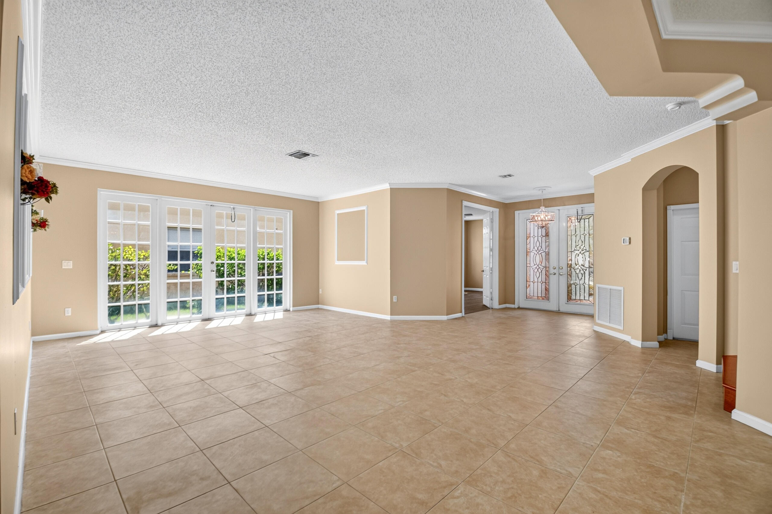 2520 Glendale, Royal Palm Beach FL 33411