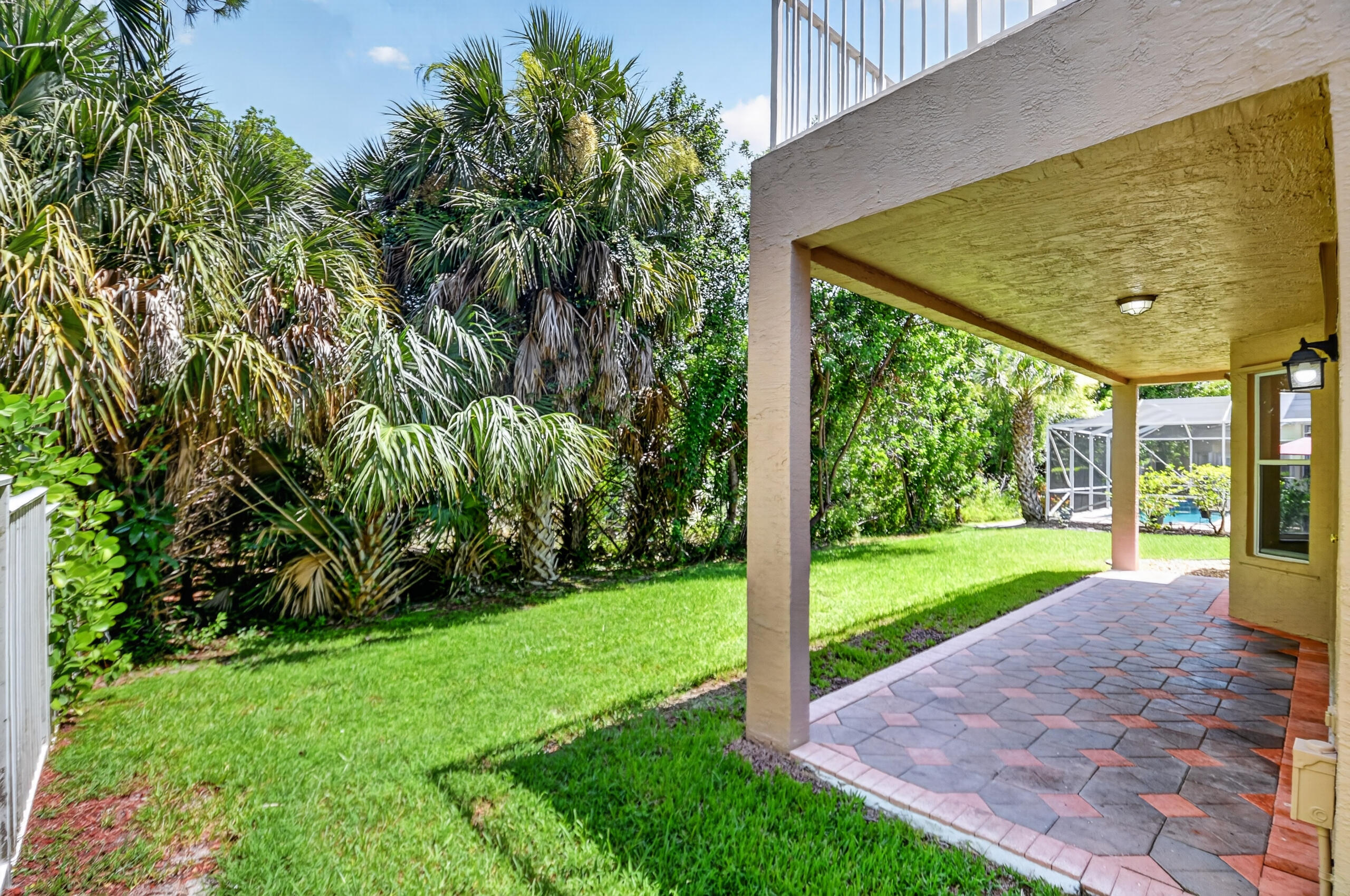 2520 Glendale, Royal Palm Beach FL 33411