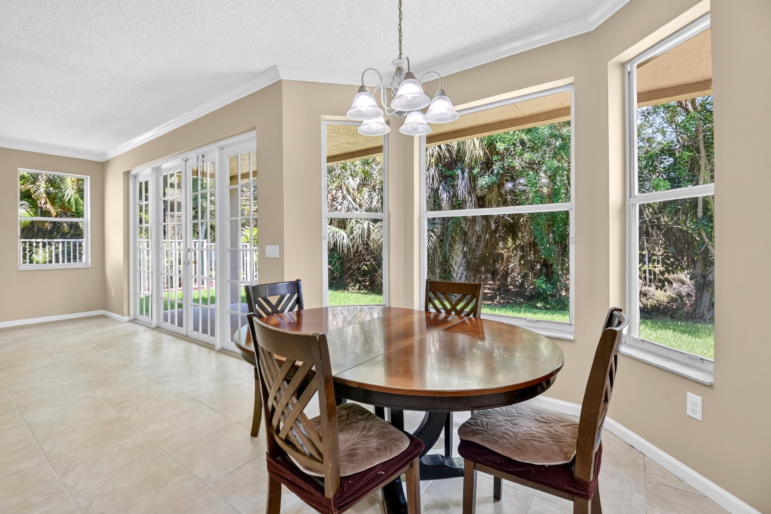 2520 Glendale, Royal Palm Beach FL 33411