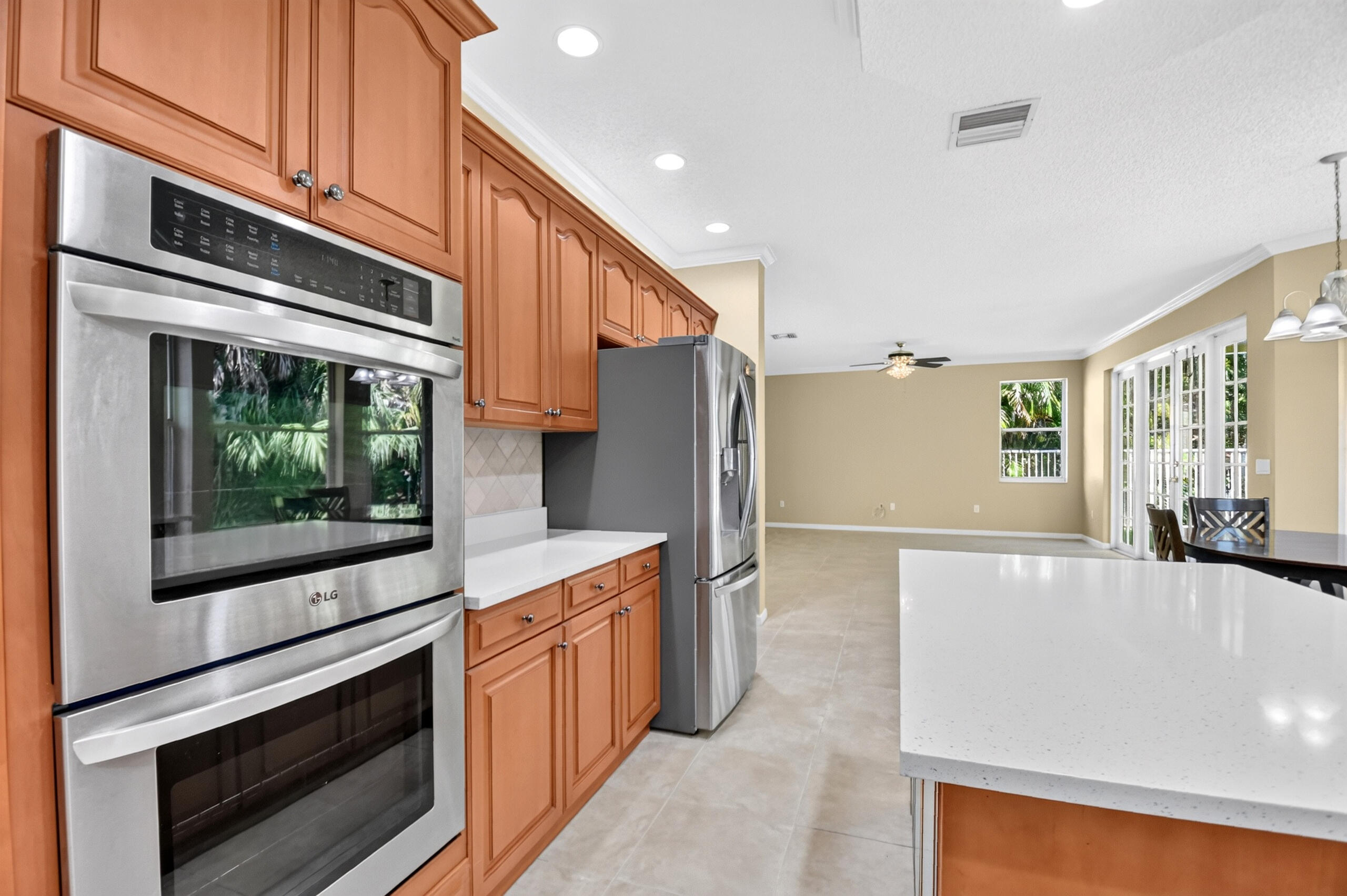 2520 Glendale, Royal Palm Beach FL 33411