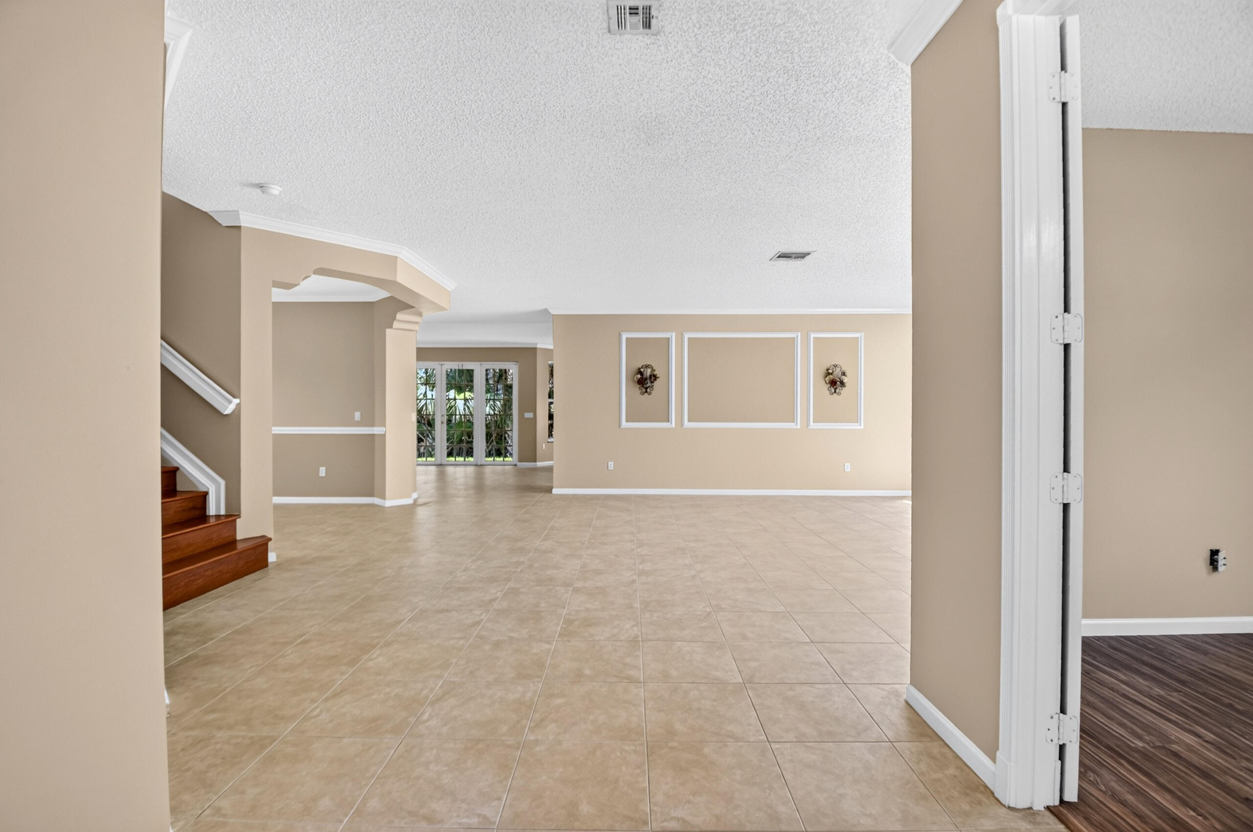 2520 Glendale, Royal Palm Beach FL 33411
