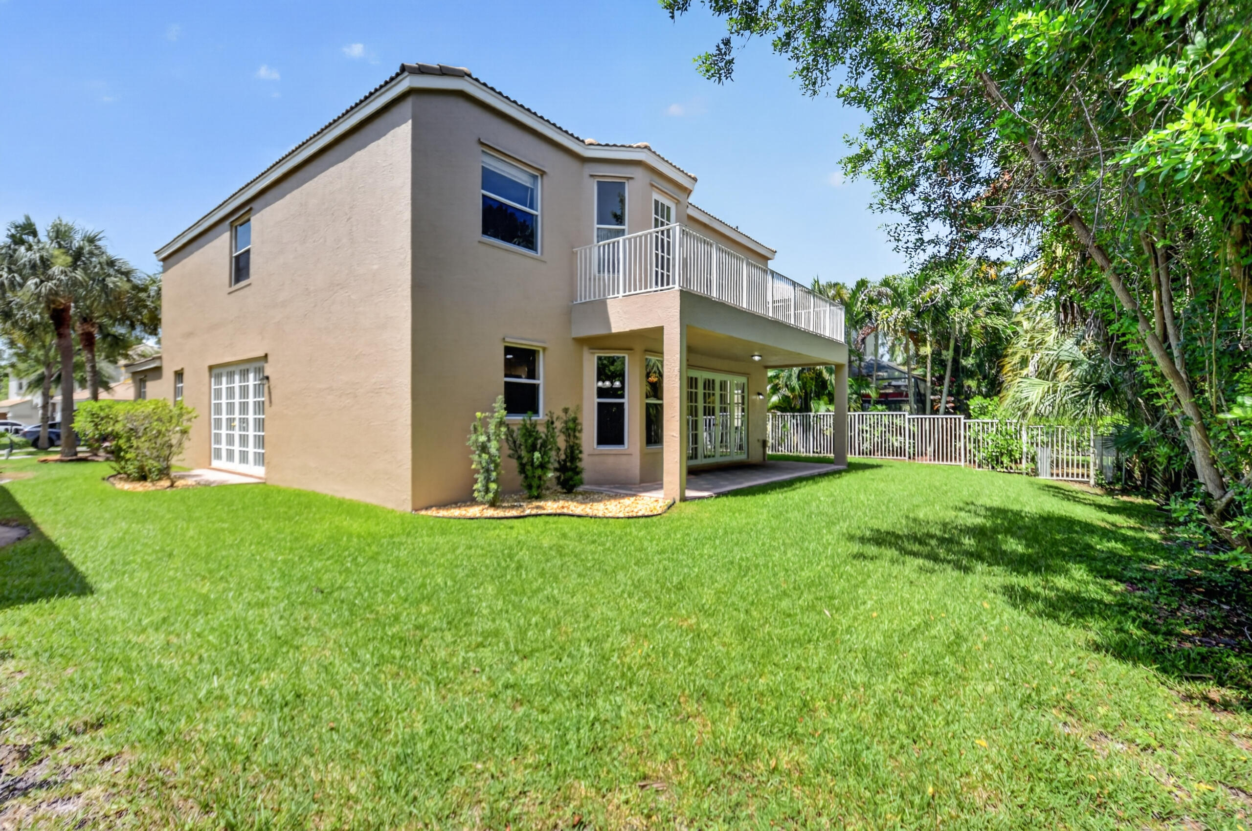 2520 Glendale, Royal Palm Beach FL 33411
