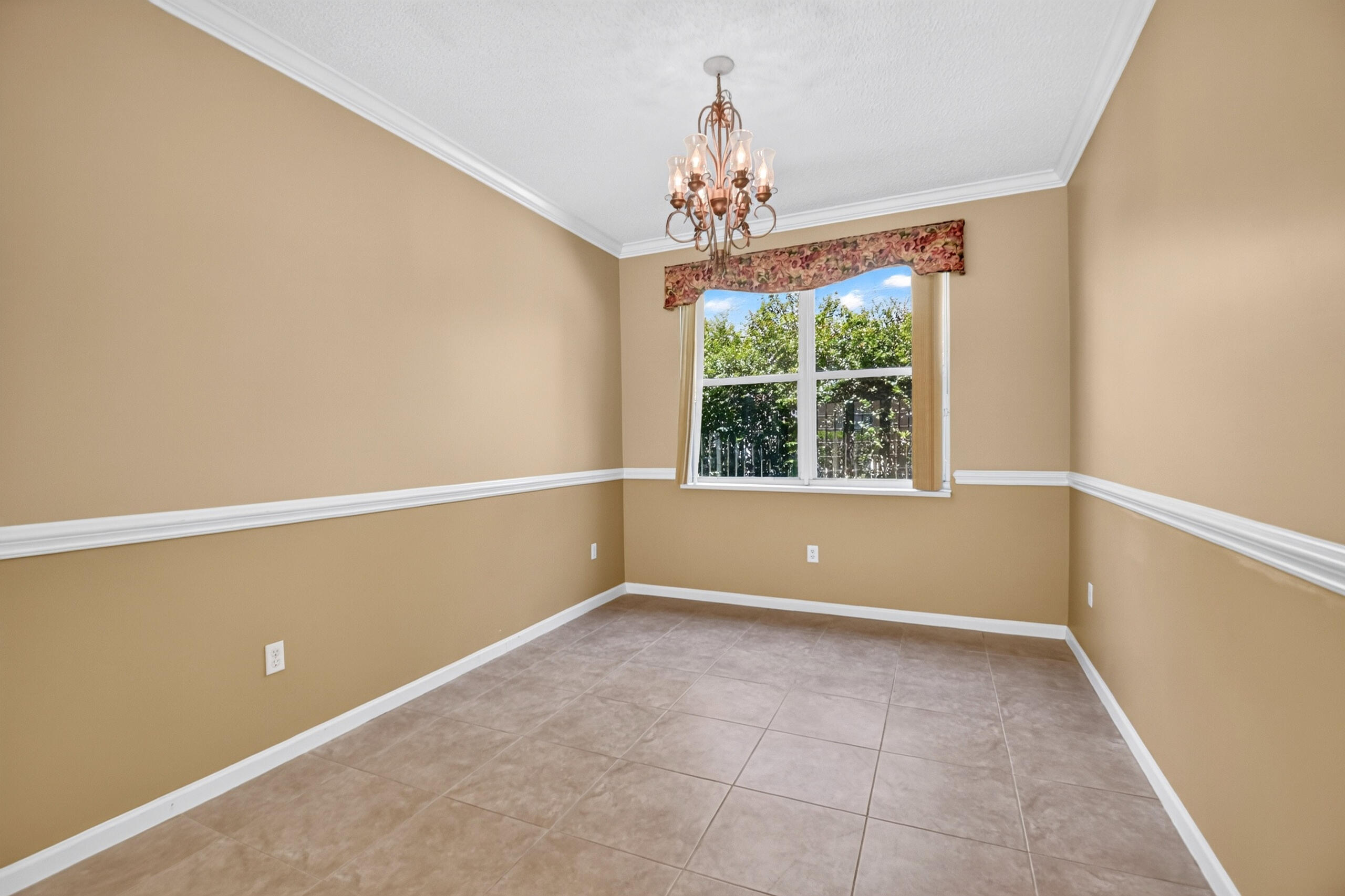 2520 Glendale, Royal Palm Beach FL 33411