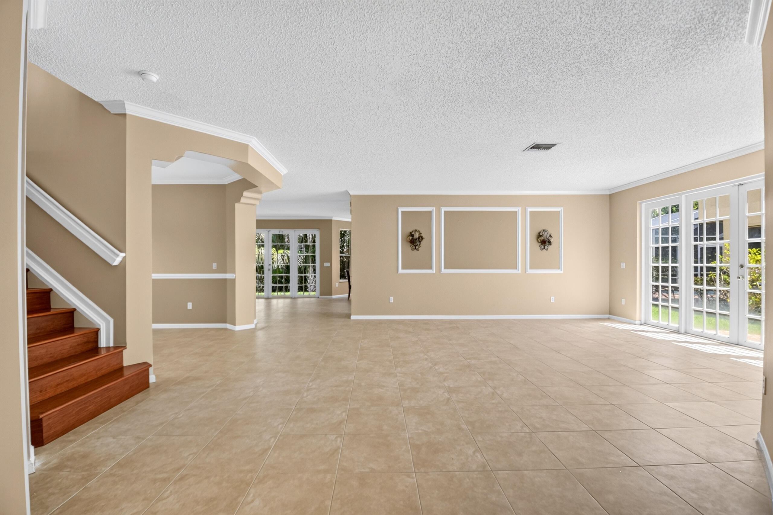 2520 Glendale, Royal Palm Beach FL 33411