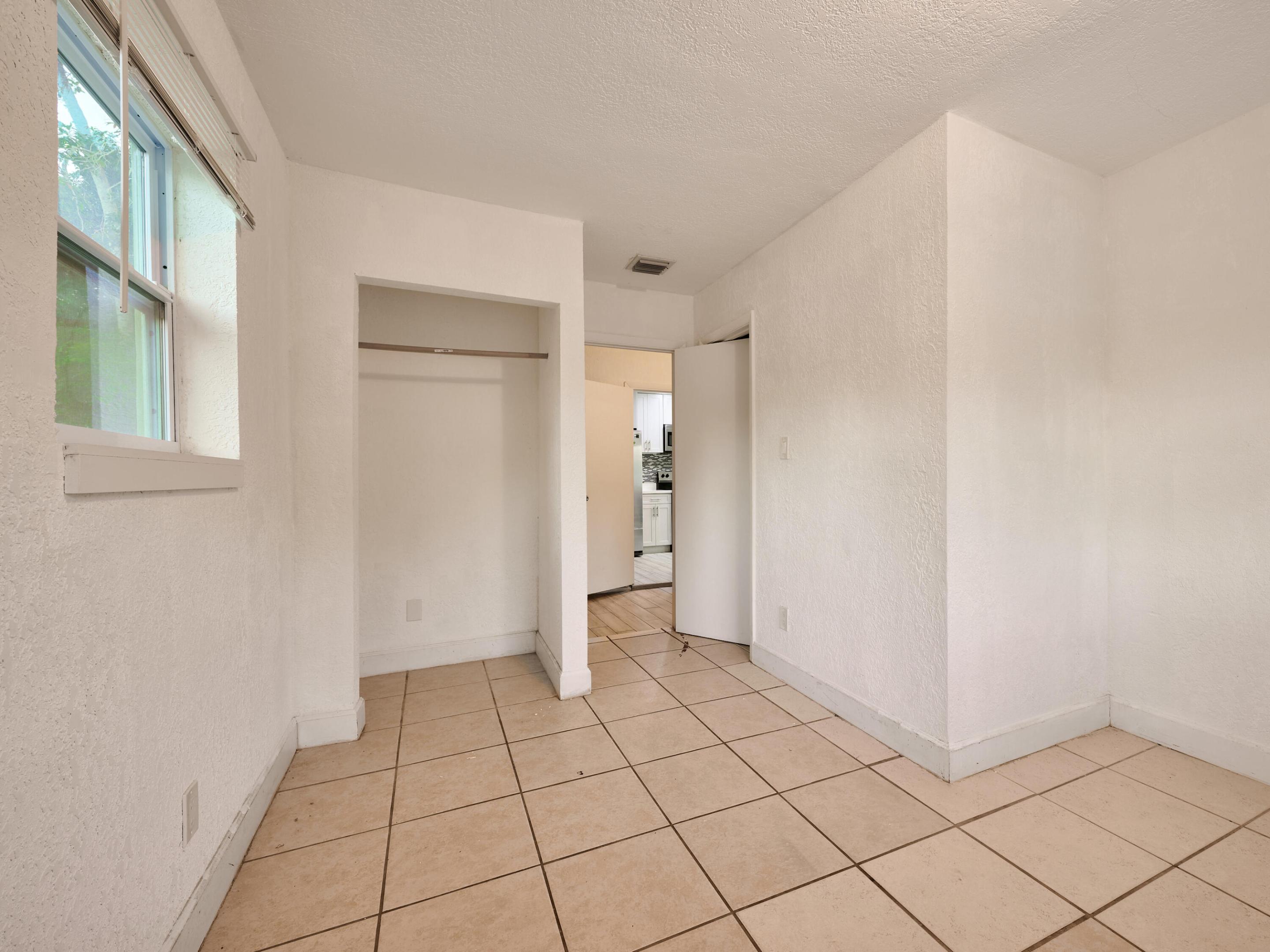 3515 NW 40th, Lauderdale Lakes FL 33309