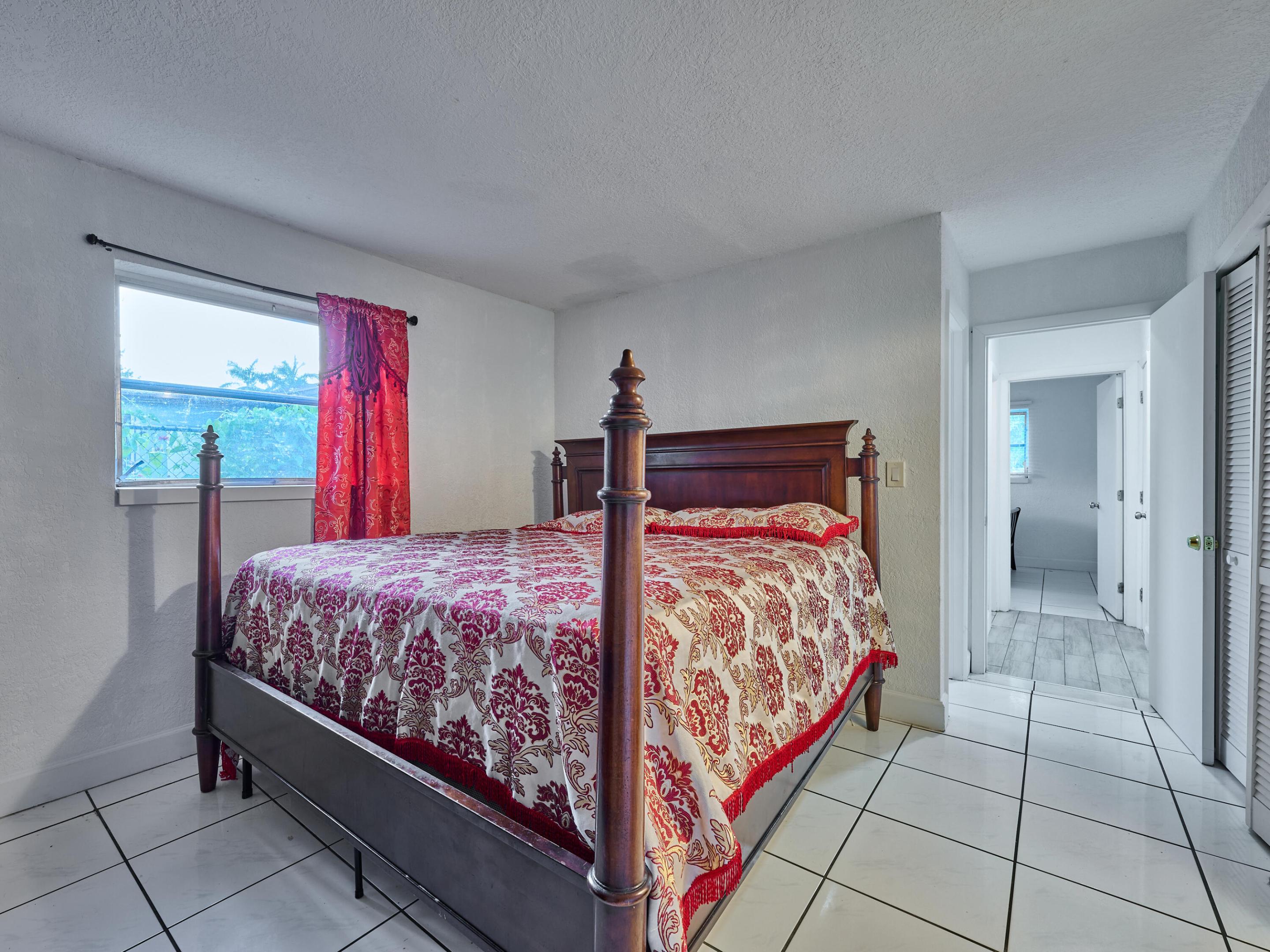 3515 NW 40th, Lauderdale Lakes FL 33309