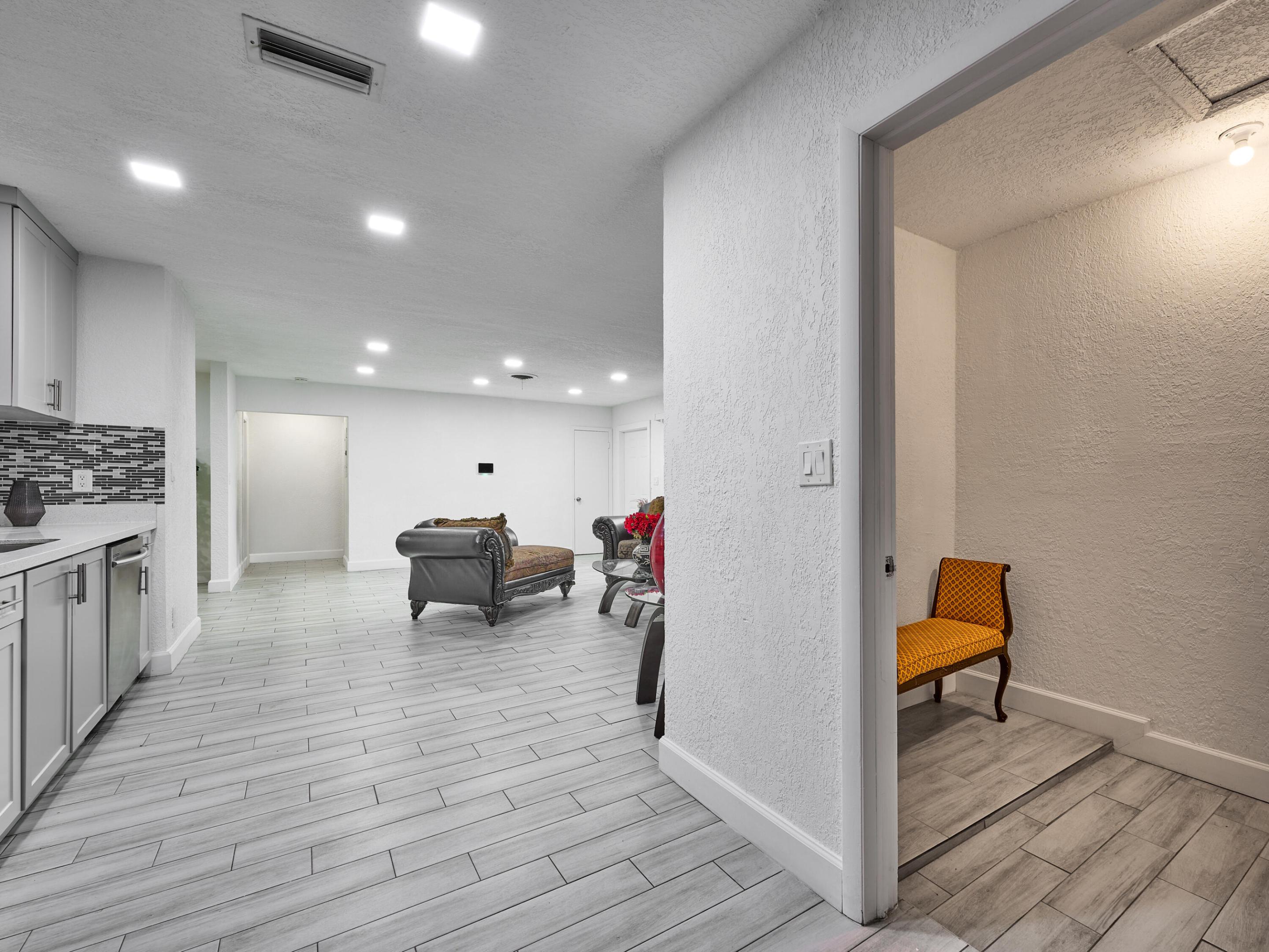 3515 NW 40th, Lauderdale Lakes FL 33309
