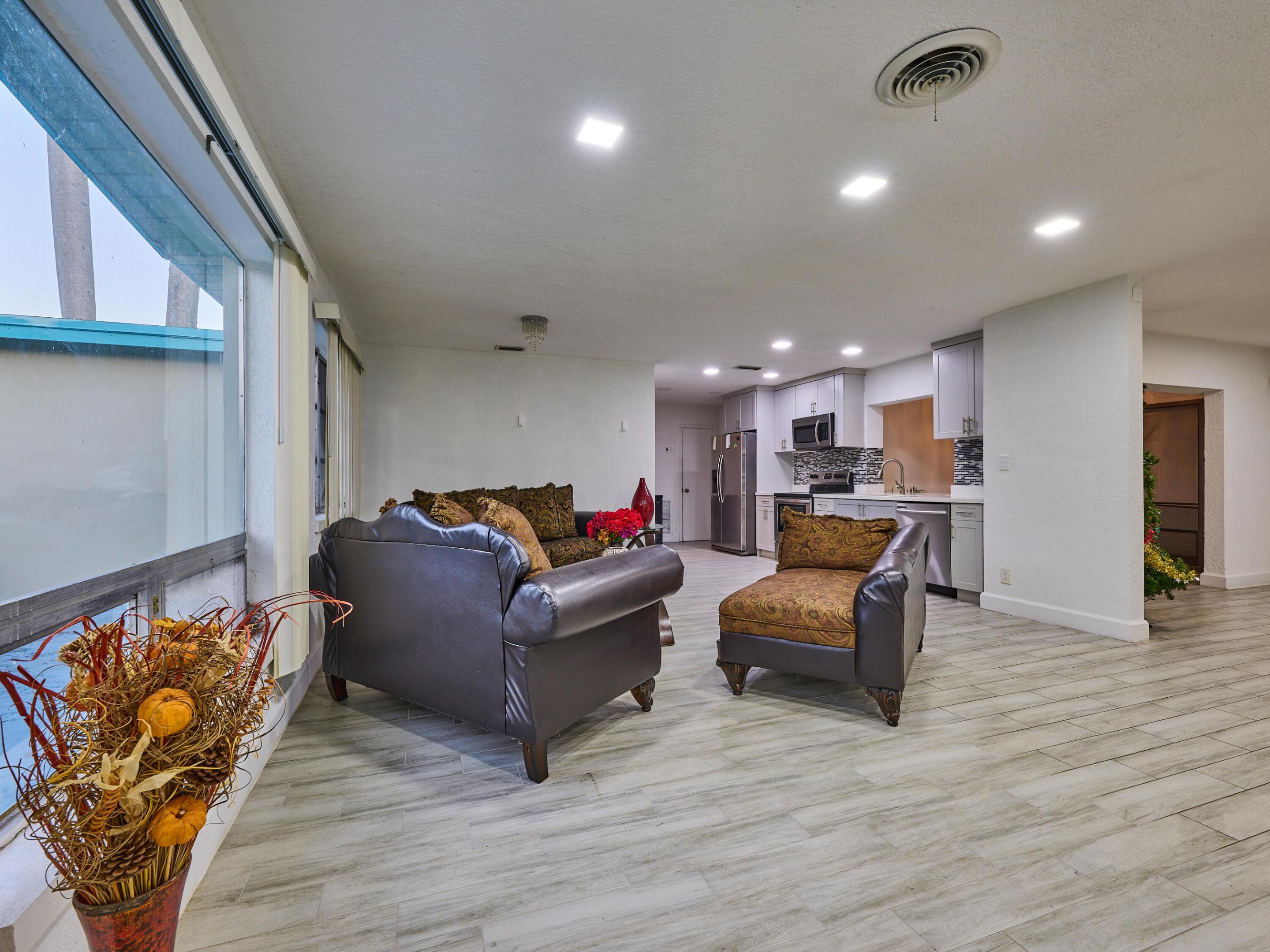 3515 NW 40th, Lauderdale Lakes FL 33309