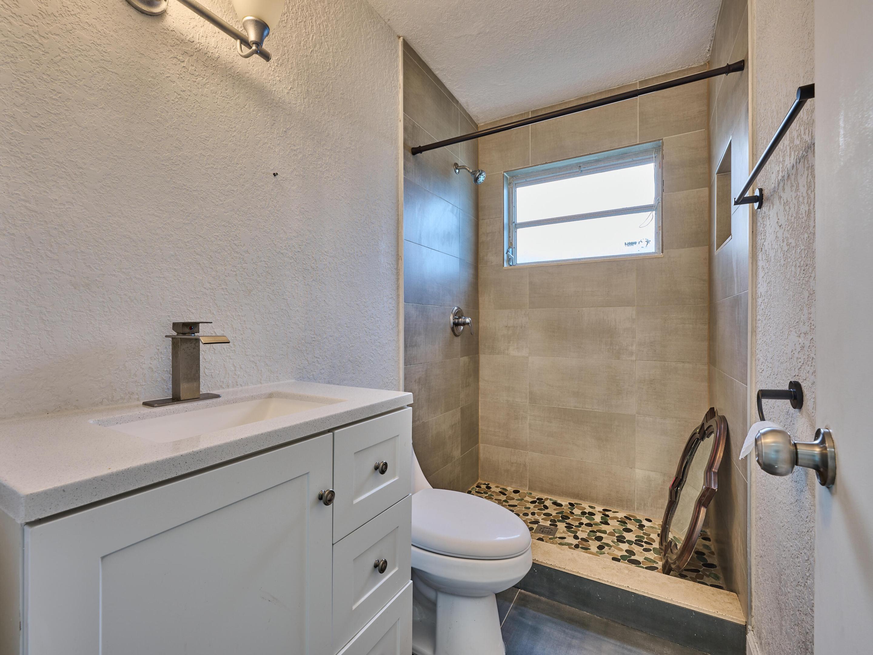 3515 NW 40th, Lauderdale Lakes FL 33309
