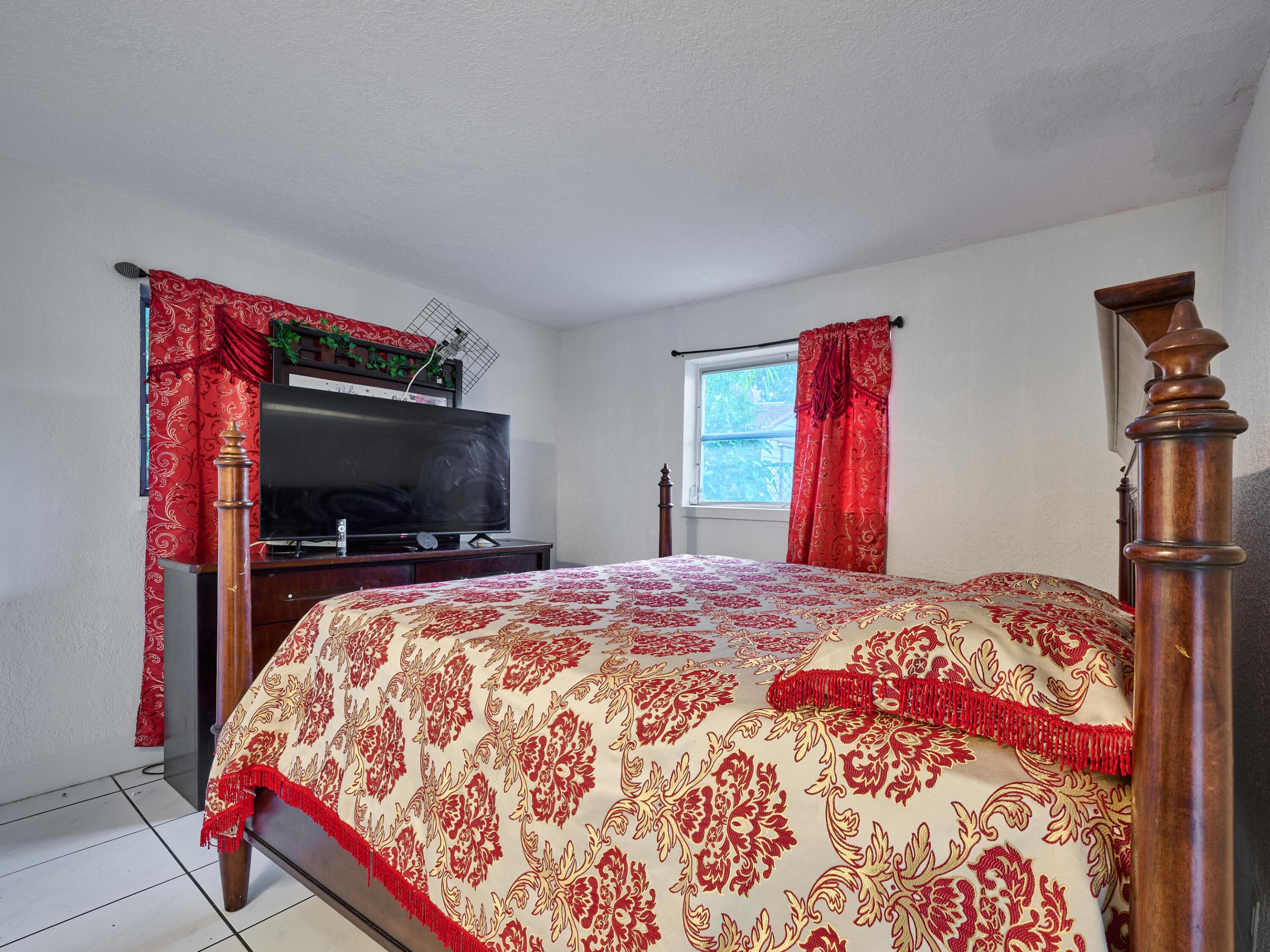 3515 NW 40th, Lauderdale Lakes FL 33309