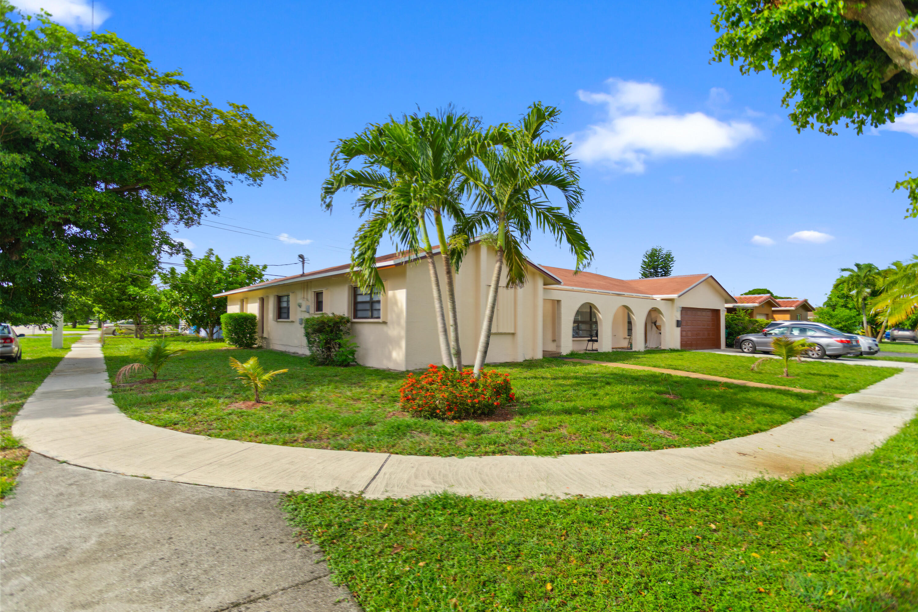 4851 NW 17th, Lauderhill FL 33313