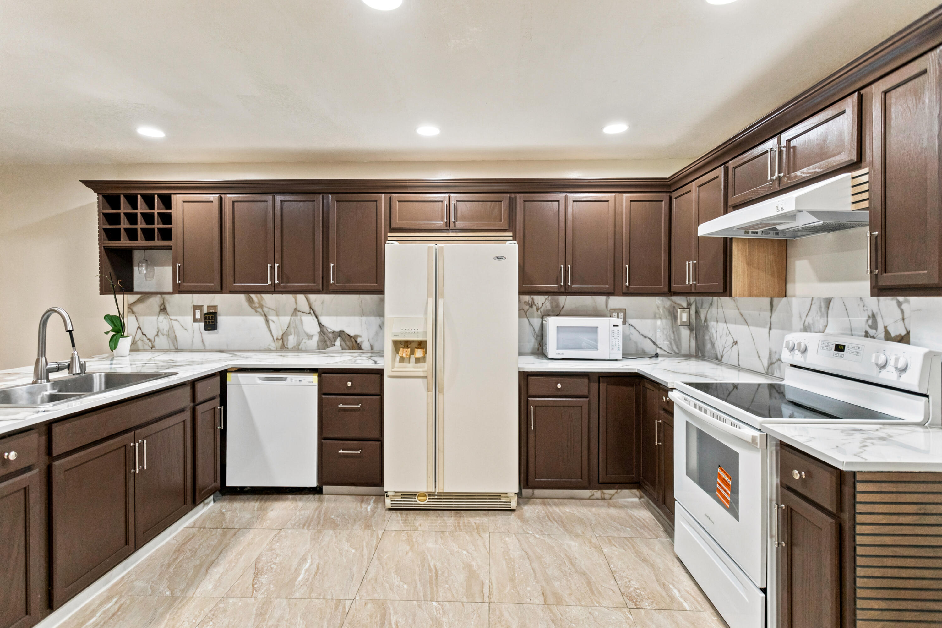 4851 NW 17th, Lauderhill FL 33313