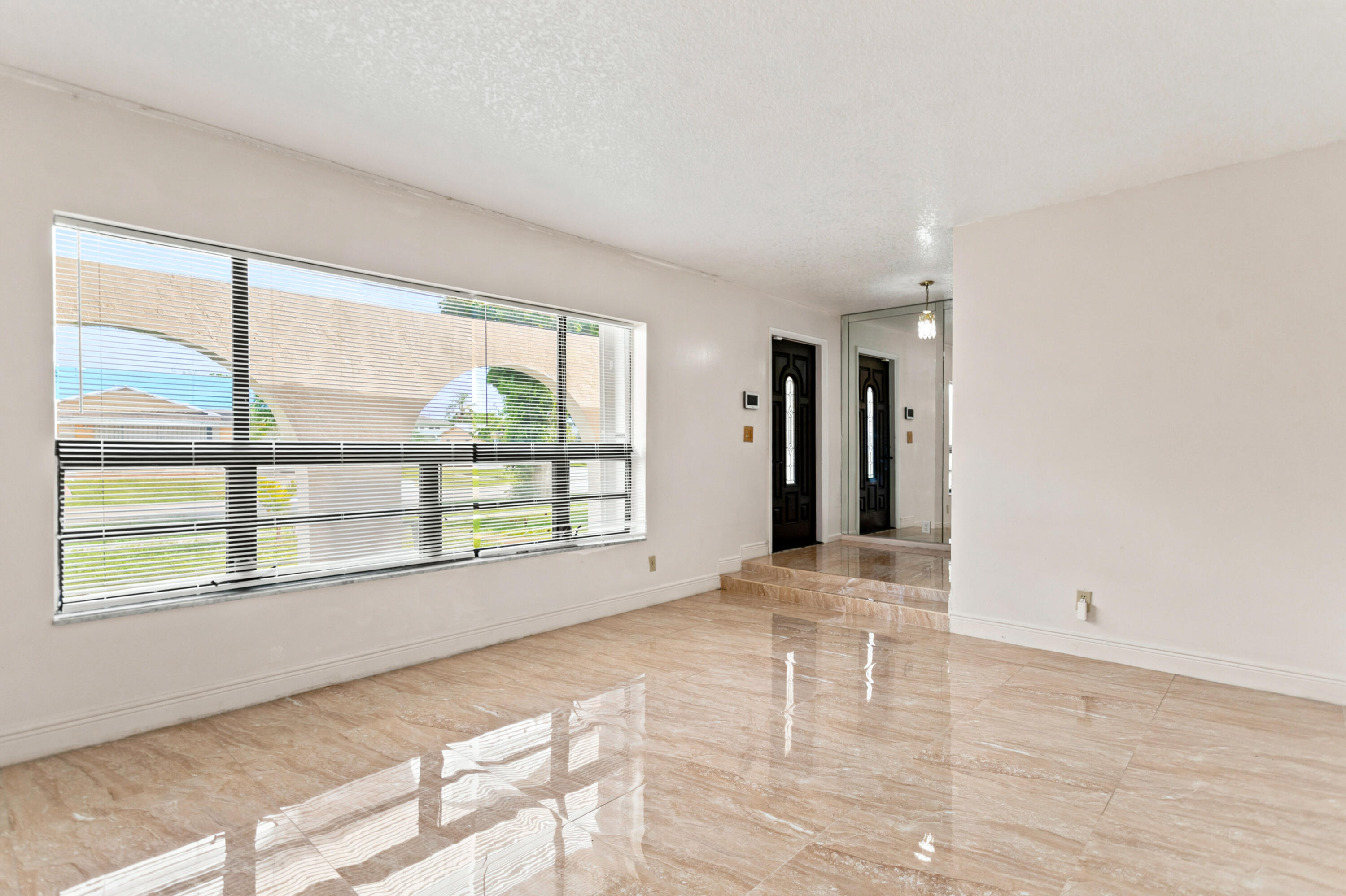 4851 NW 17th, Lauderhill FL 33313