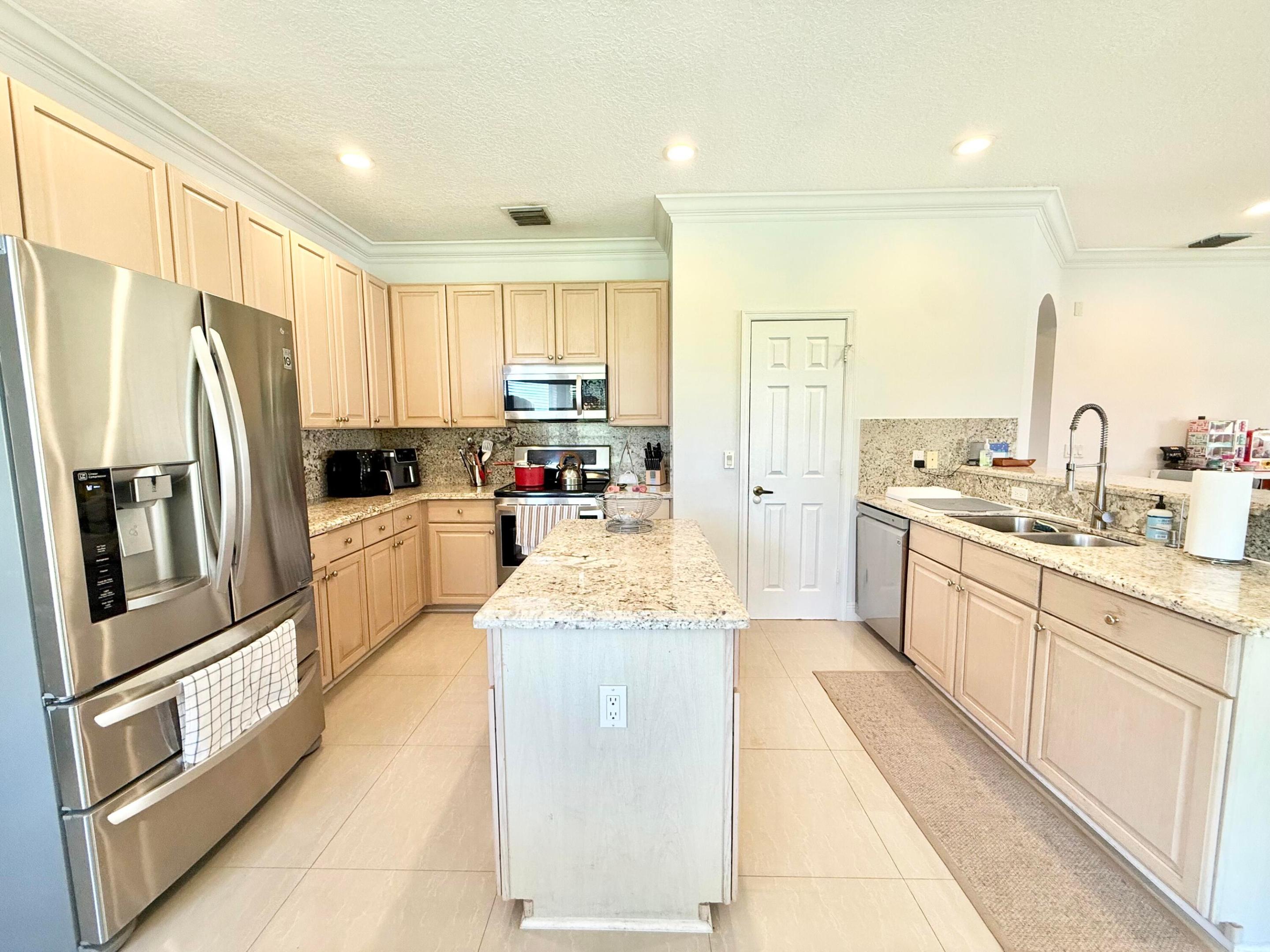 12671 Yardley, Boca Raton FL 33428