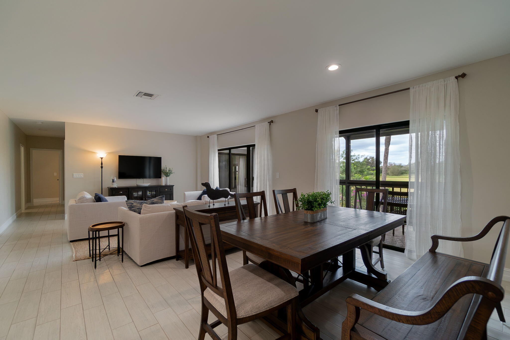 11355 Pond View #D203, Wellington FL 33414