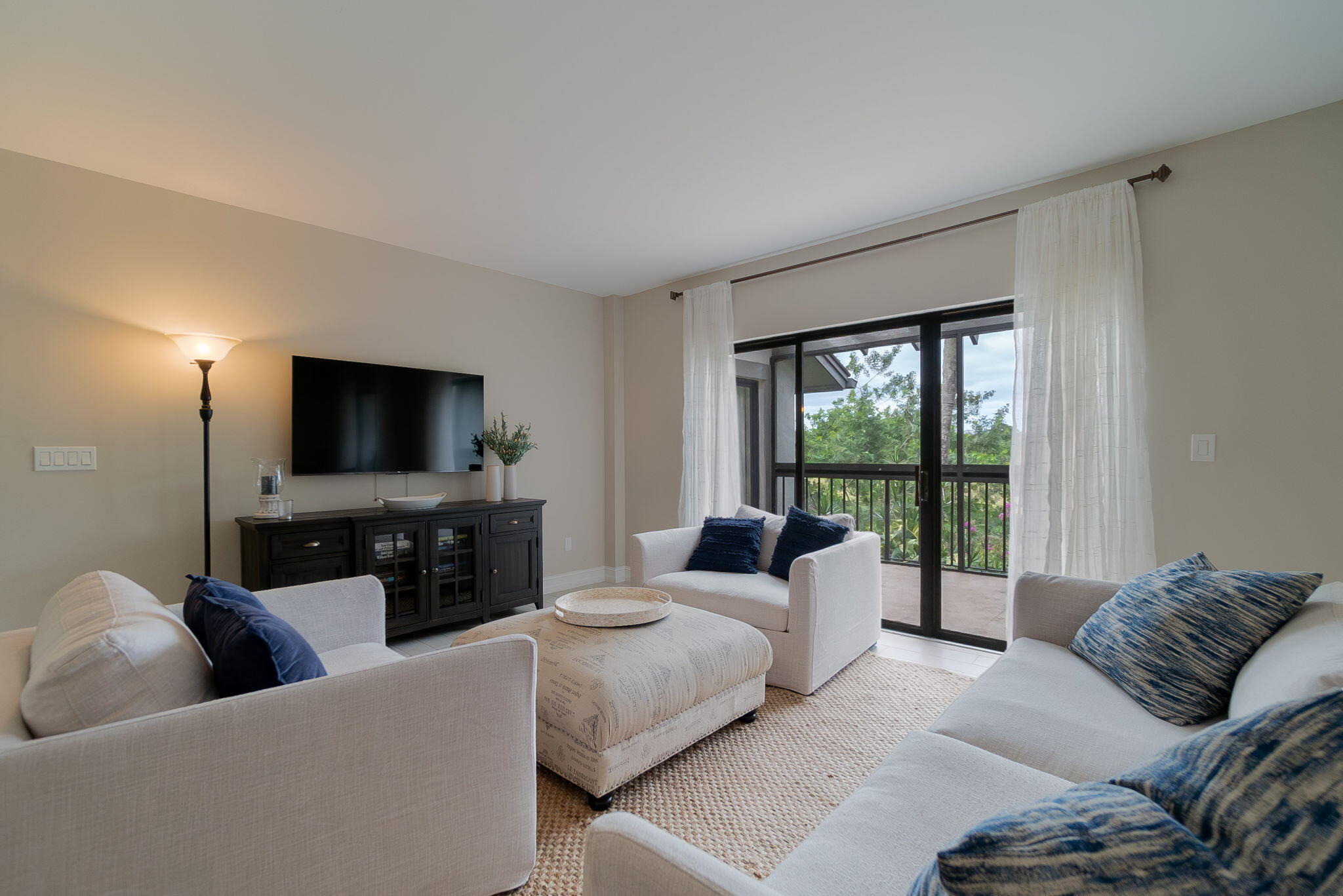 11355 Pond View #D203, Wellington FL 33414