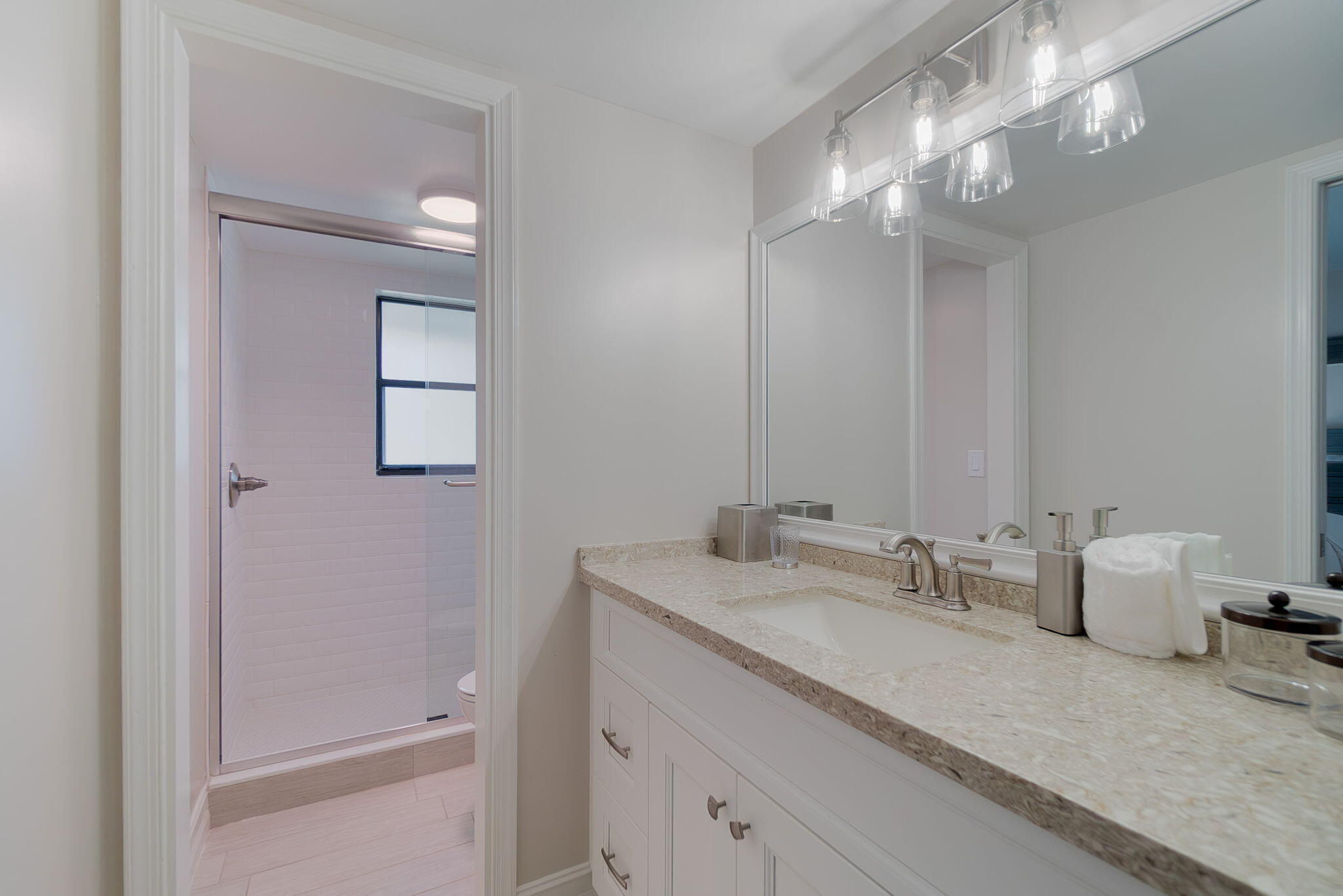 11355 Pond View #D203, Wellington FL 33414