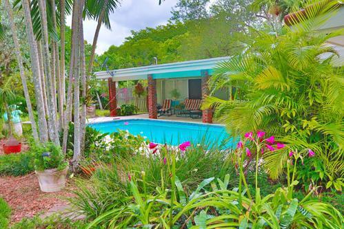 7850 SW 160th, Palmetto Bay FL 33157