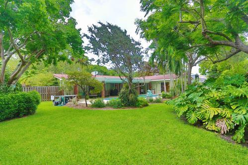 7850 SW 160th, Palmetto Bay FL 33157