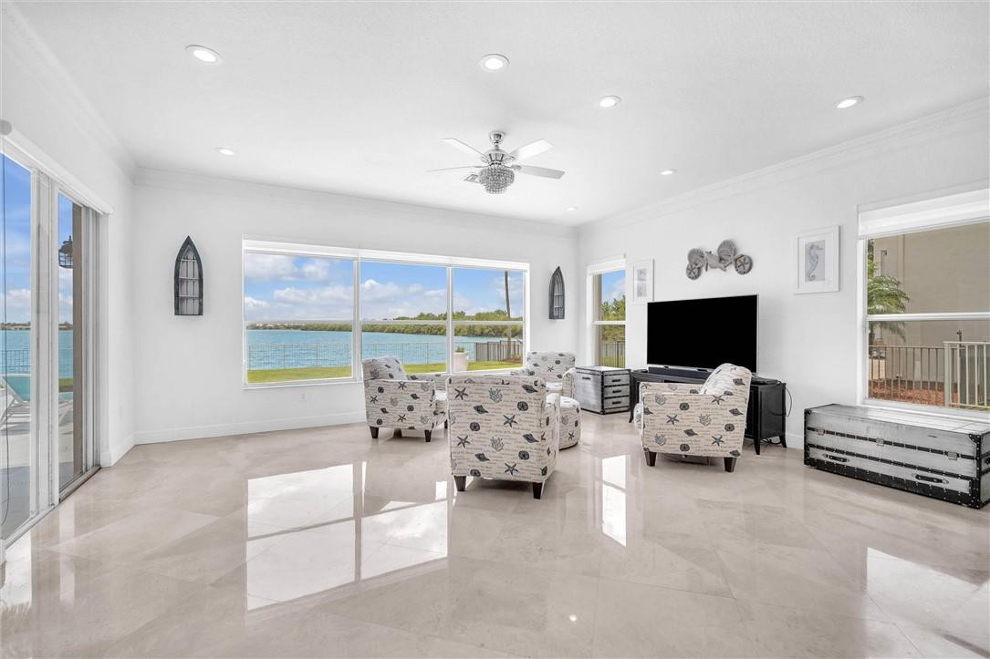 4707 SW 195th, Miramar FL 33029