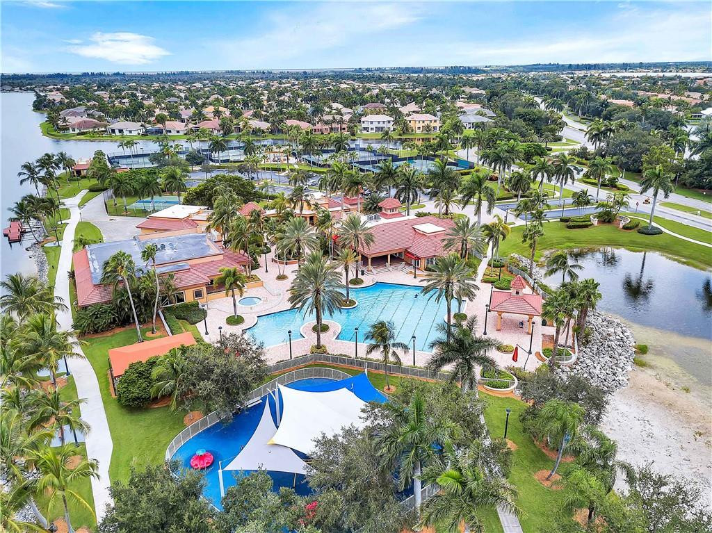 4707 SW 195th, Miramar FL 33029