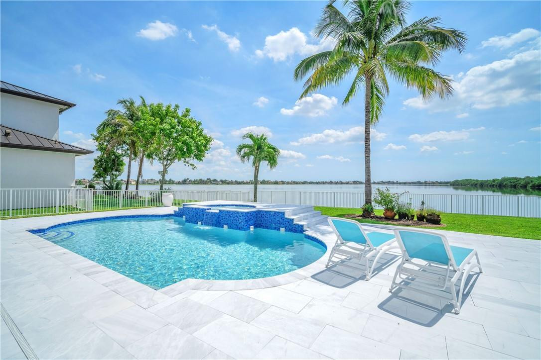 4707 SW 195th, Miramar FL 33029