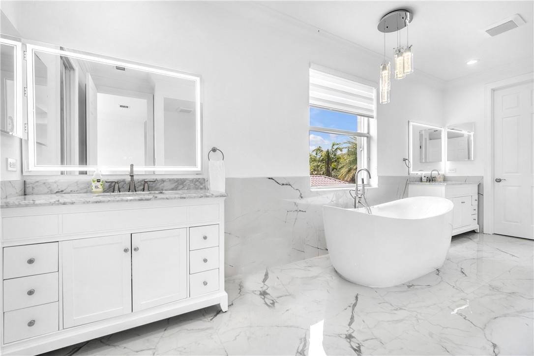 4707 SW 195th, Miramar FL 33029