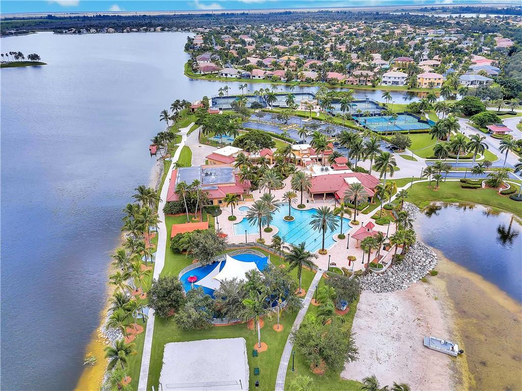 4707 SW 195th, Miramar FL 33029