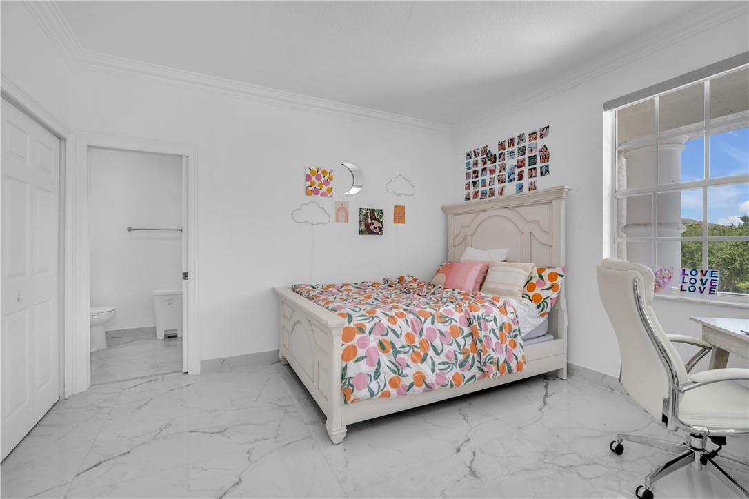 4707 SW 195th, Miramar FL 33029