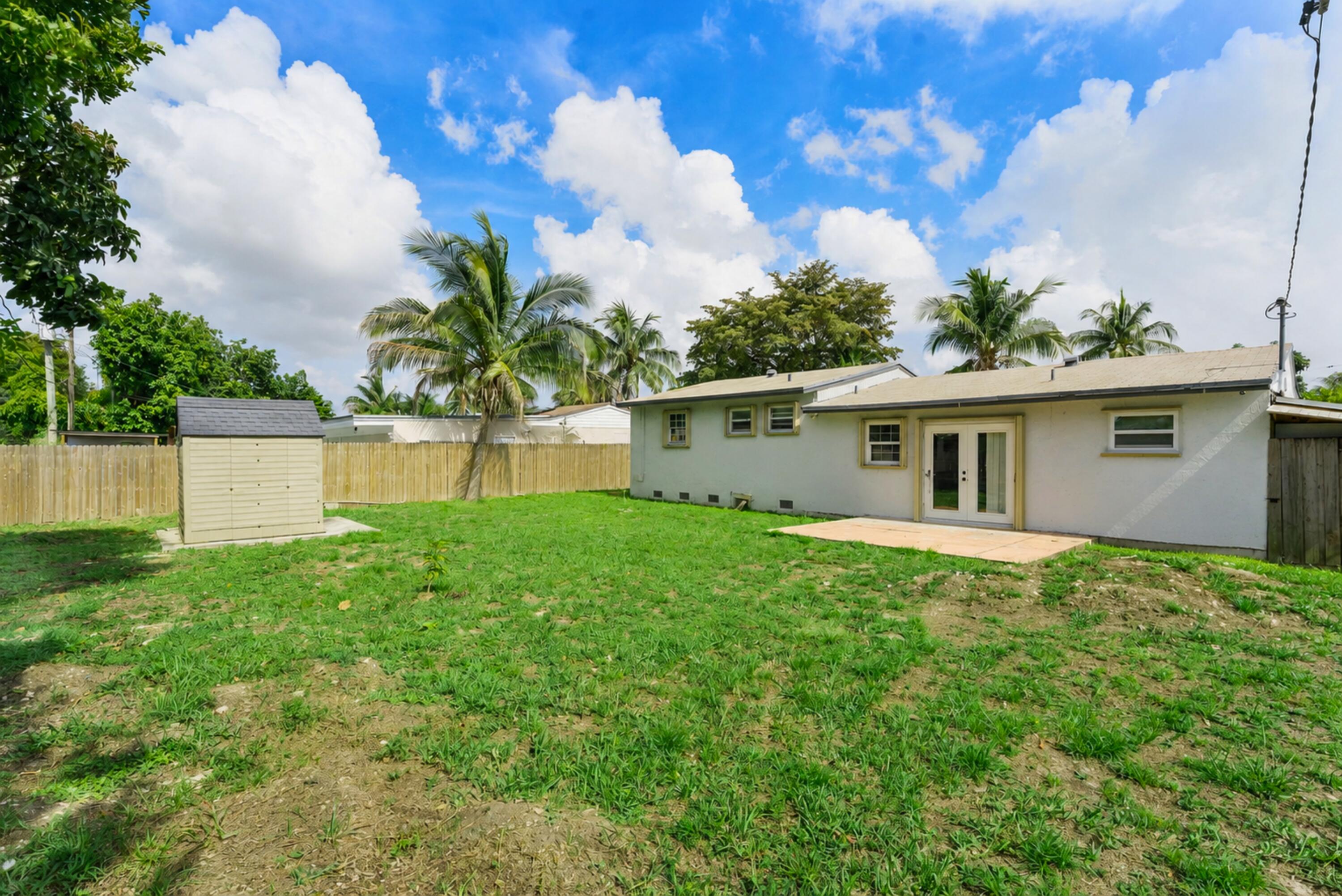 6501 SW 15th, North Lauderdale FL 33068