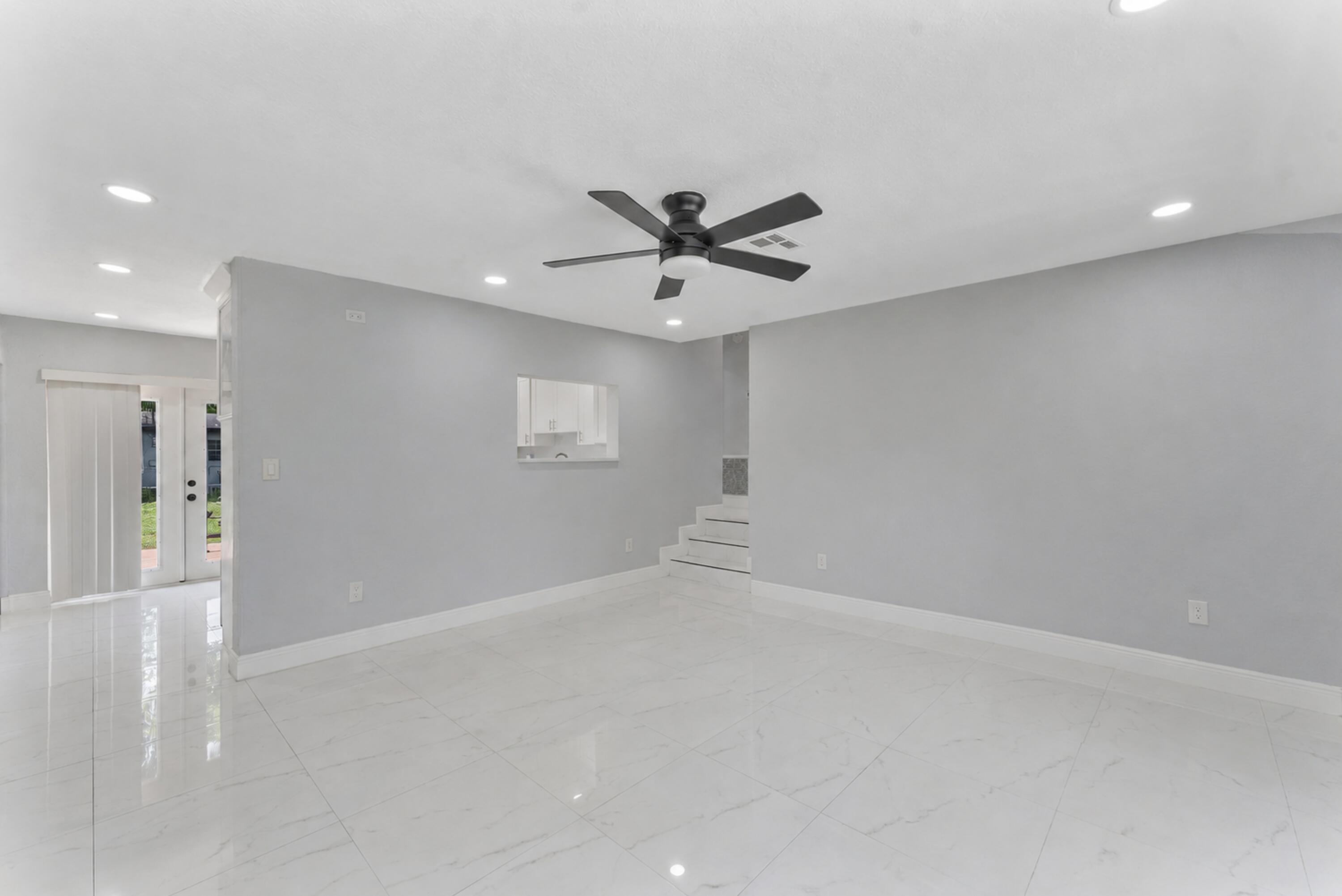 6501 SW 15th, North Lauderdale FL 33068