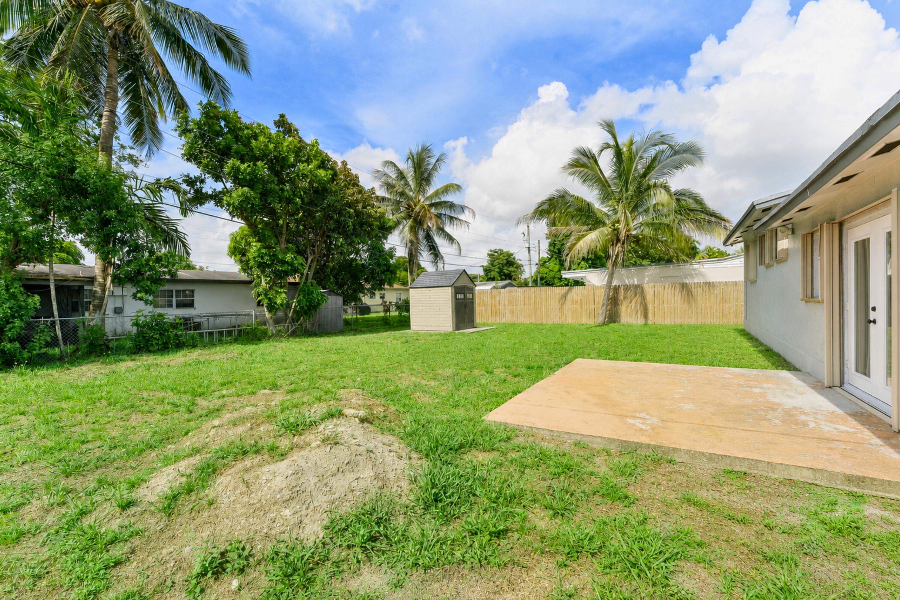 6501 SW 15th, North Lauderdale FL 33068