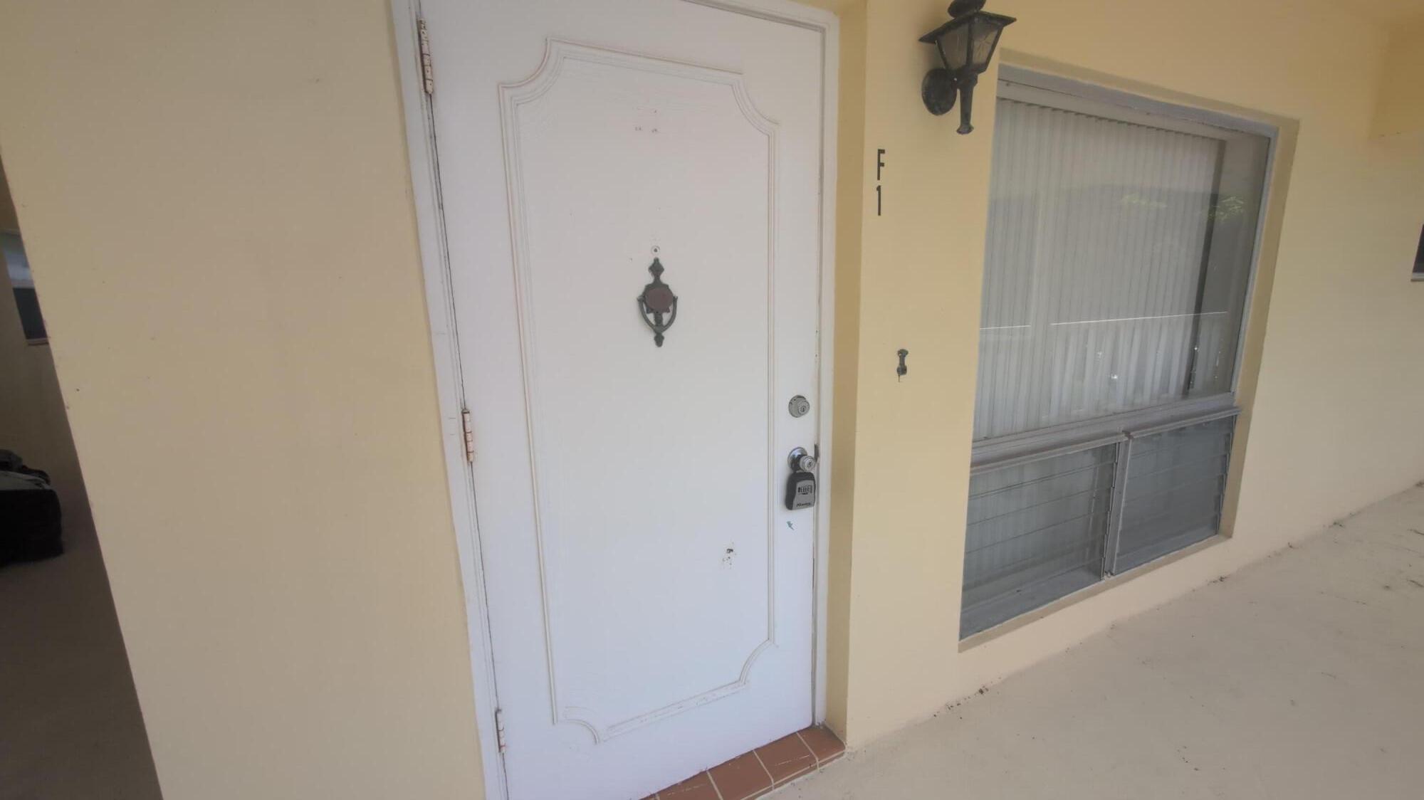 2755 NE 28th #F1, Lighthouse Point FL 33064