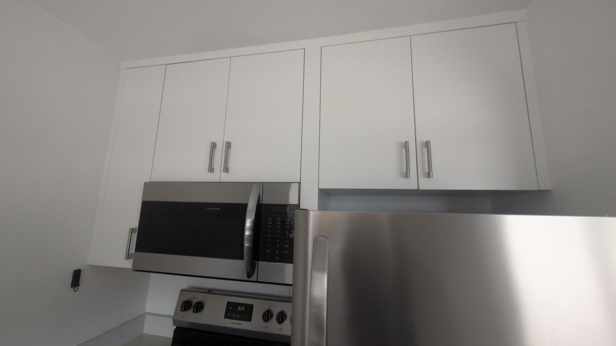 2755 NE 28th #F1, Lighthouse Point FL 33064