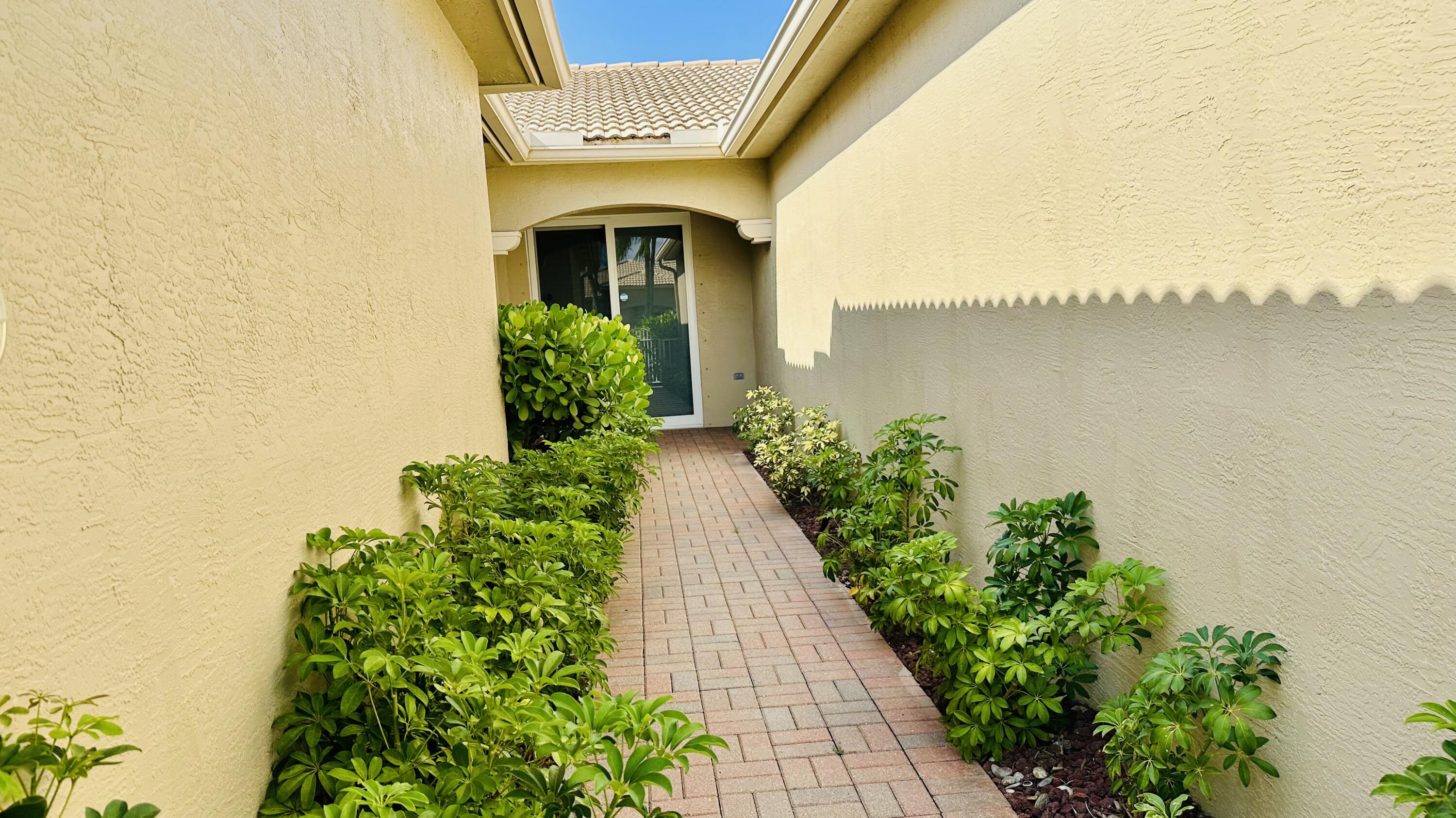 8601 Mangrove Cay, West Palm Beach FL 33411