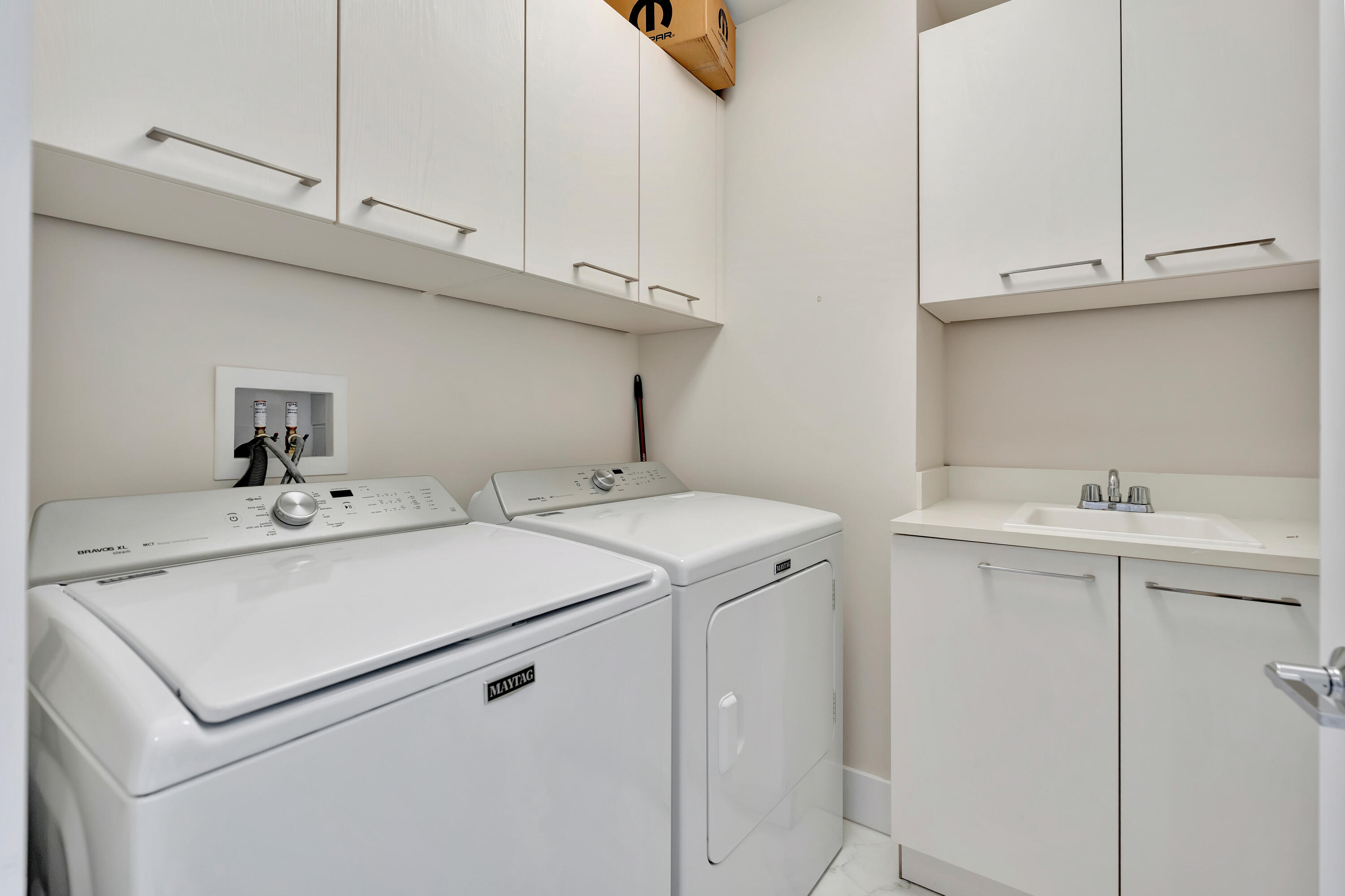 1 Water Club #1701, North Palm Beach FL 33408