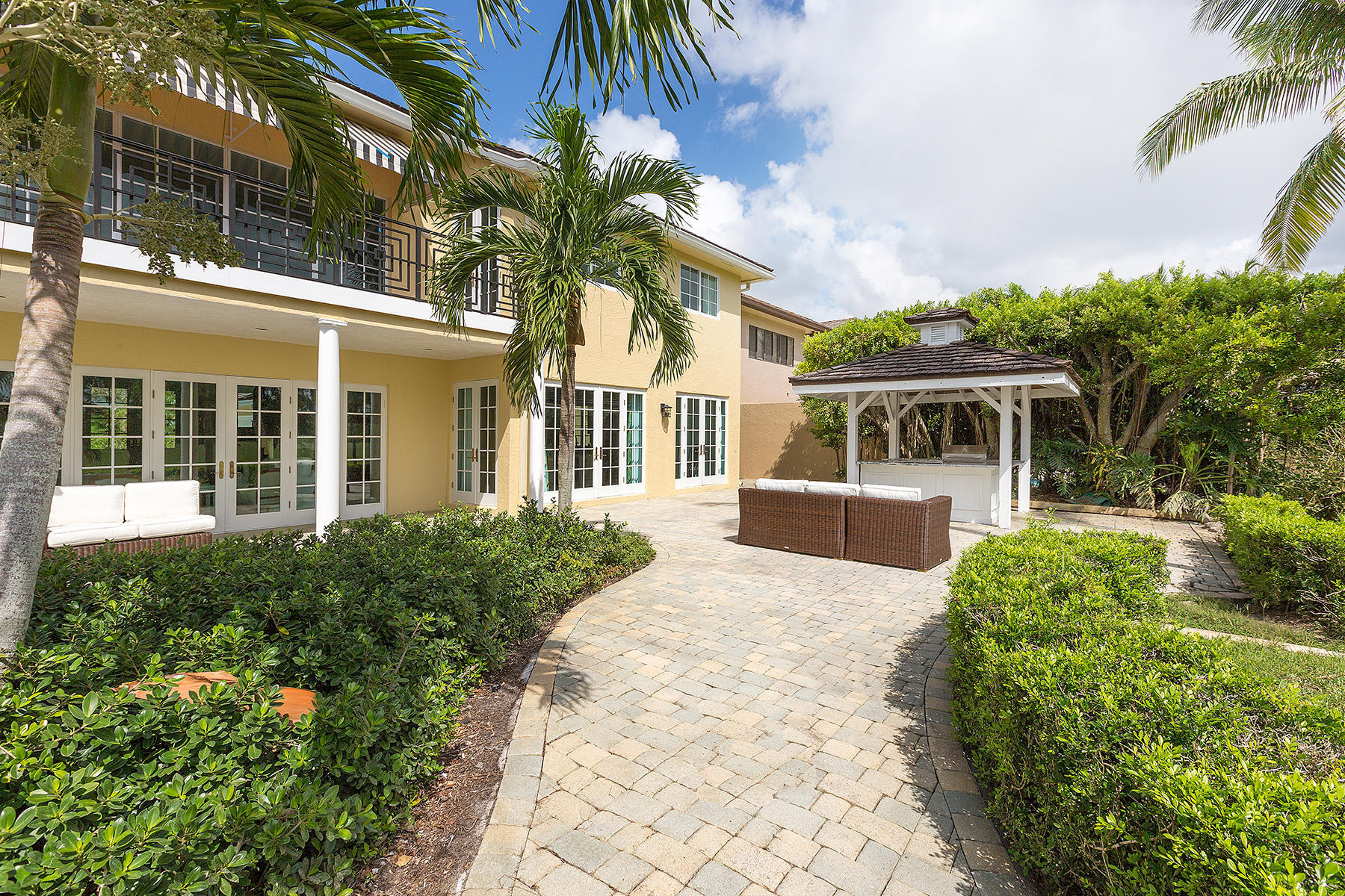 2898 Polo Island, Wellington FL 33414