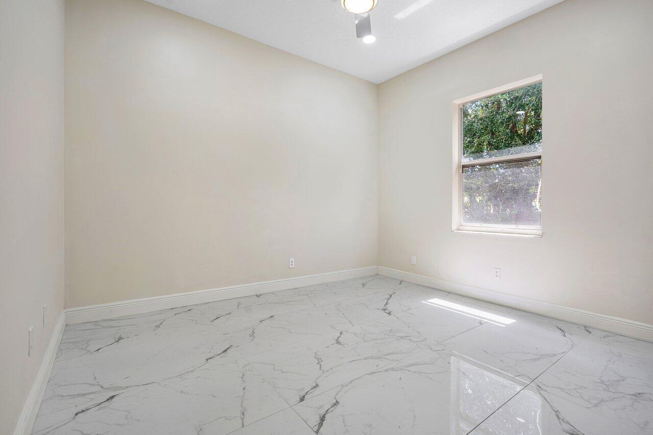 50 Lake Eden, Boynton Beach FL 33435