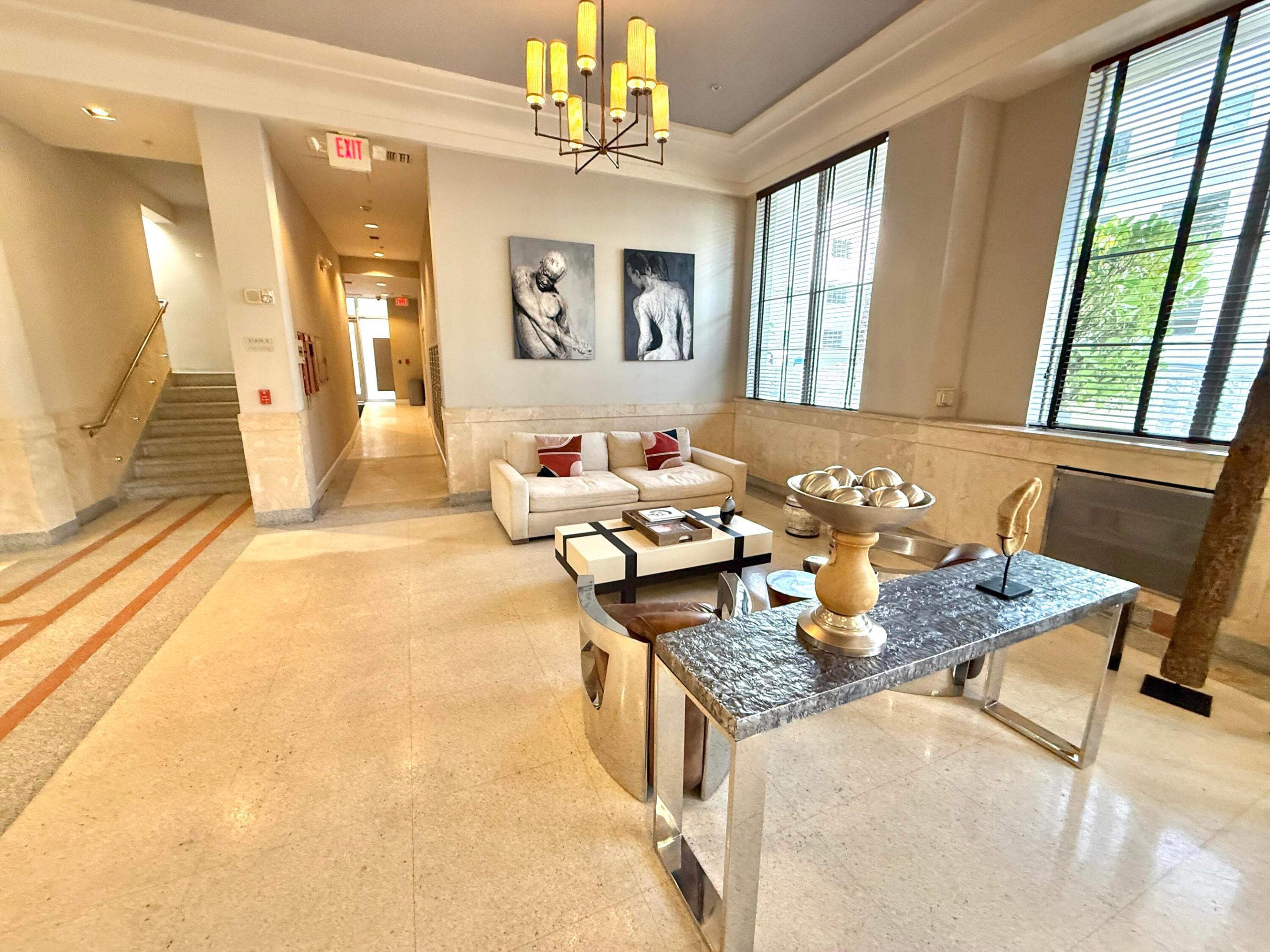 435 21st #308, Miami Beach FL 33139