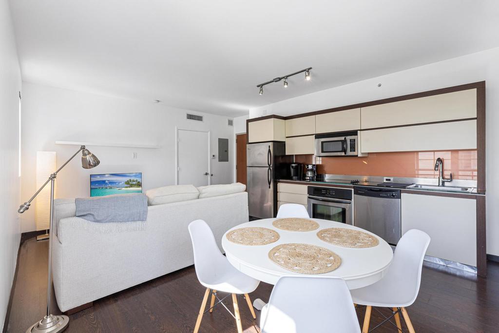 435 21st #308, Miami Beach FL 33139