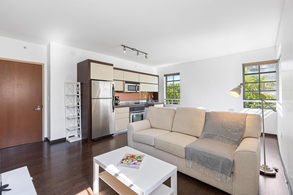 435 21st #308, Miami Beach FL 33139