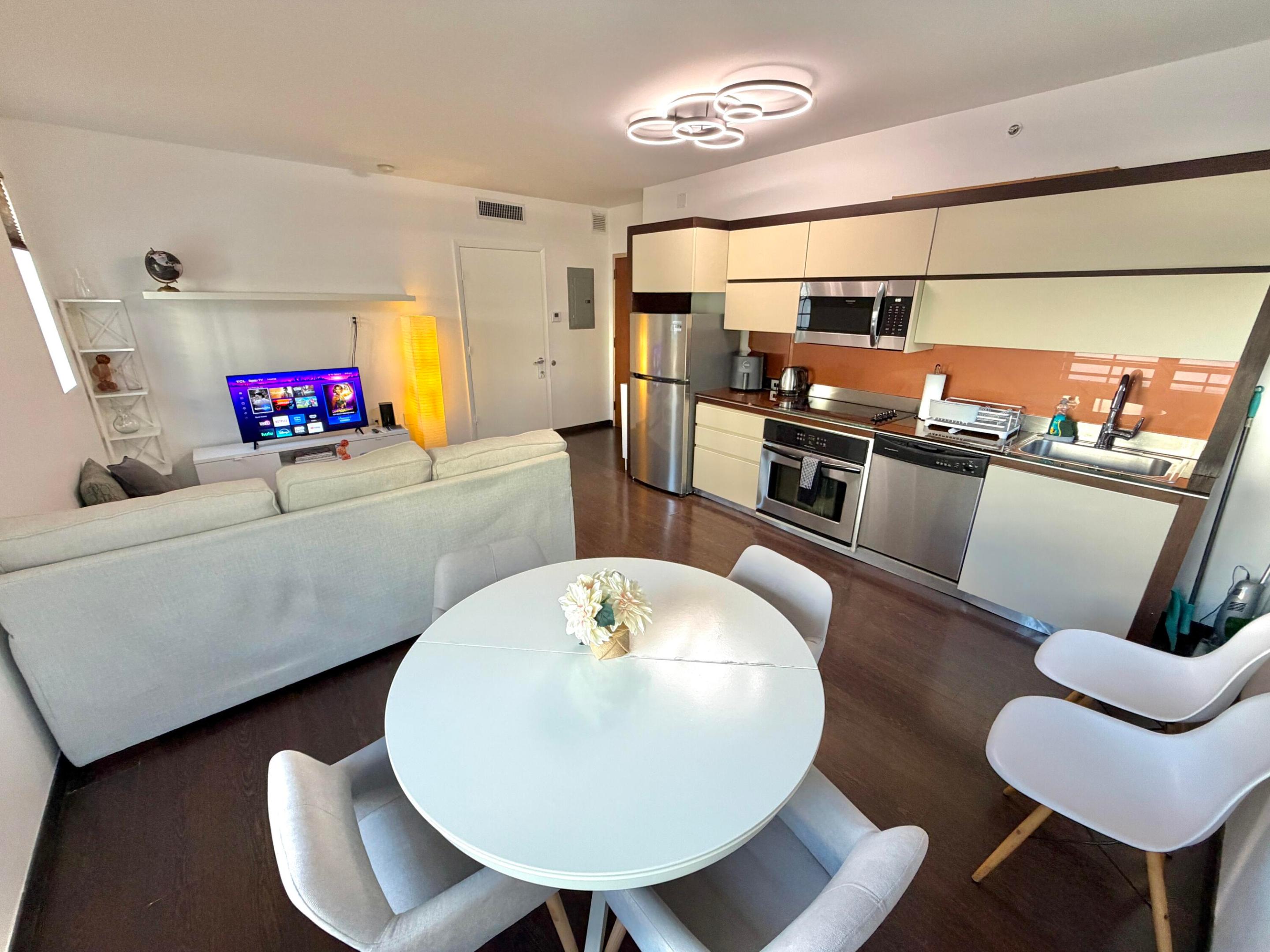 435 21st #308, Miami Beach FL 33139