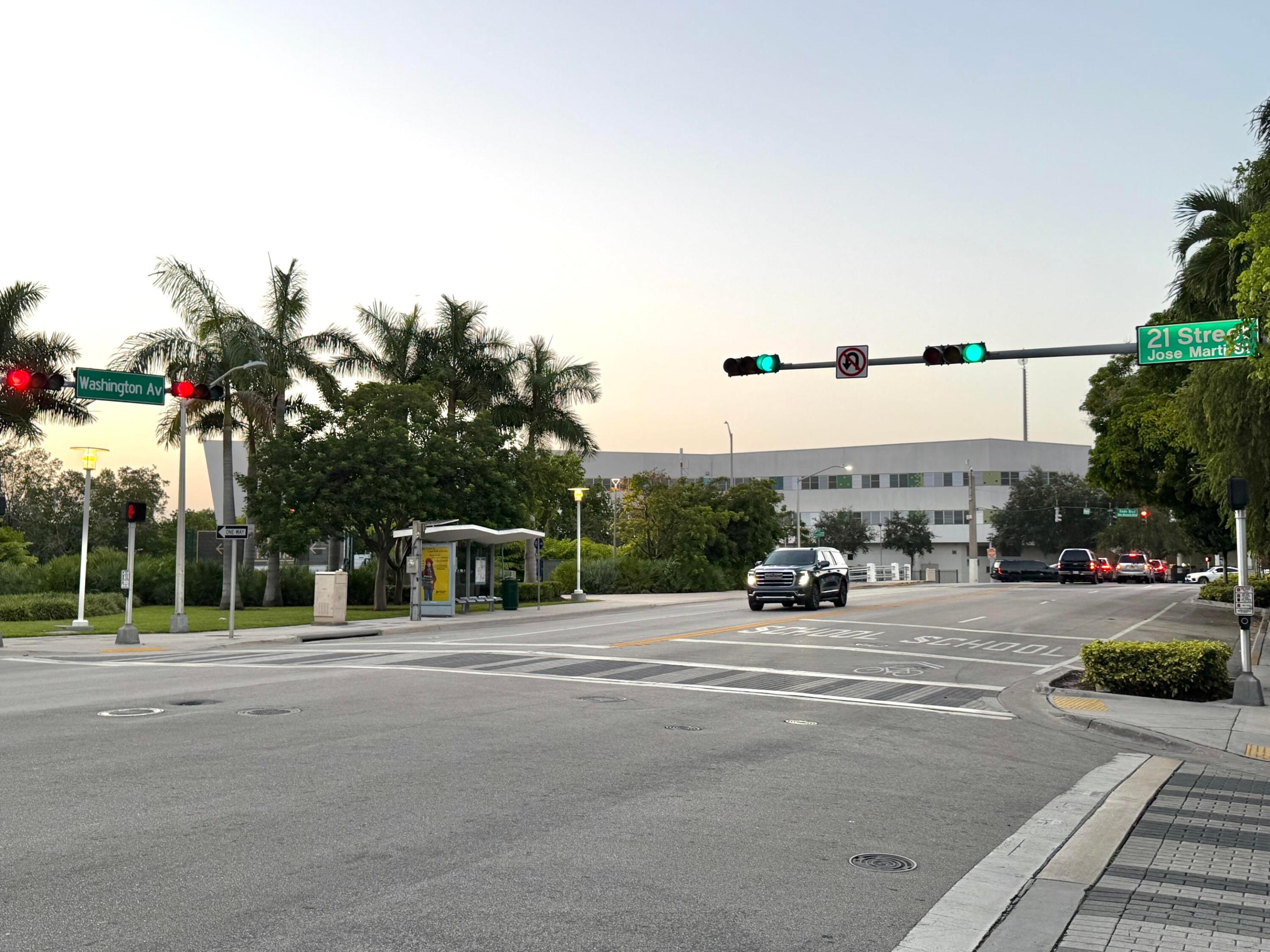 435 21st #308, Miami Beach FL 33139