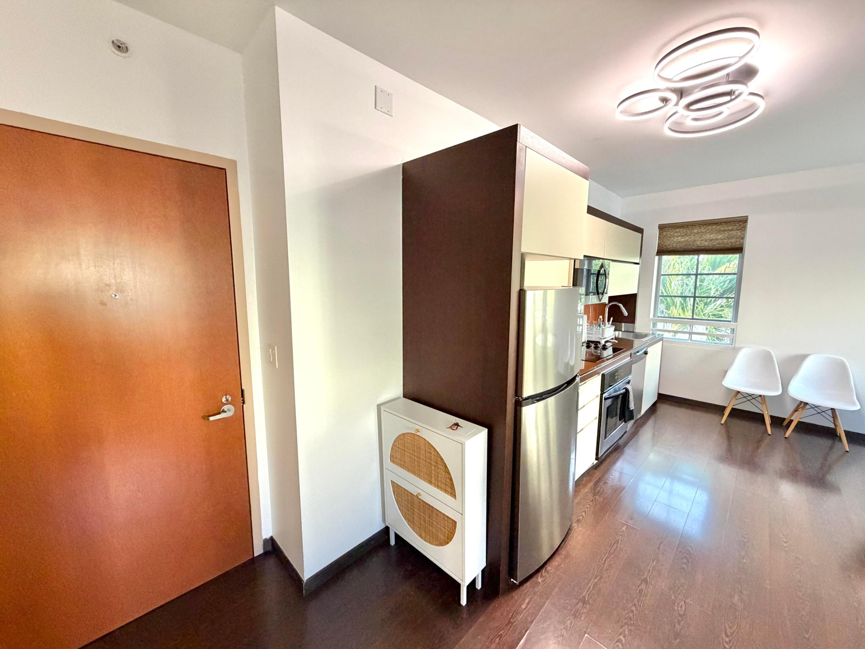 435 21st #308, Miami Beach FL 33139