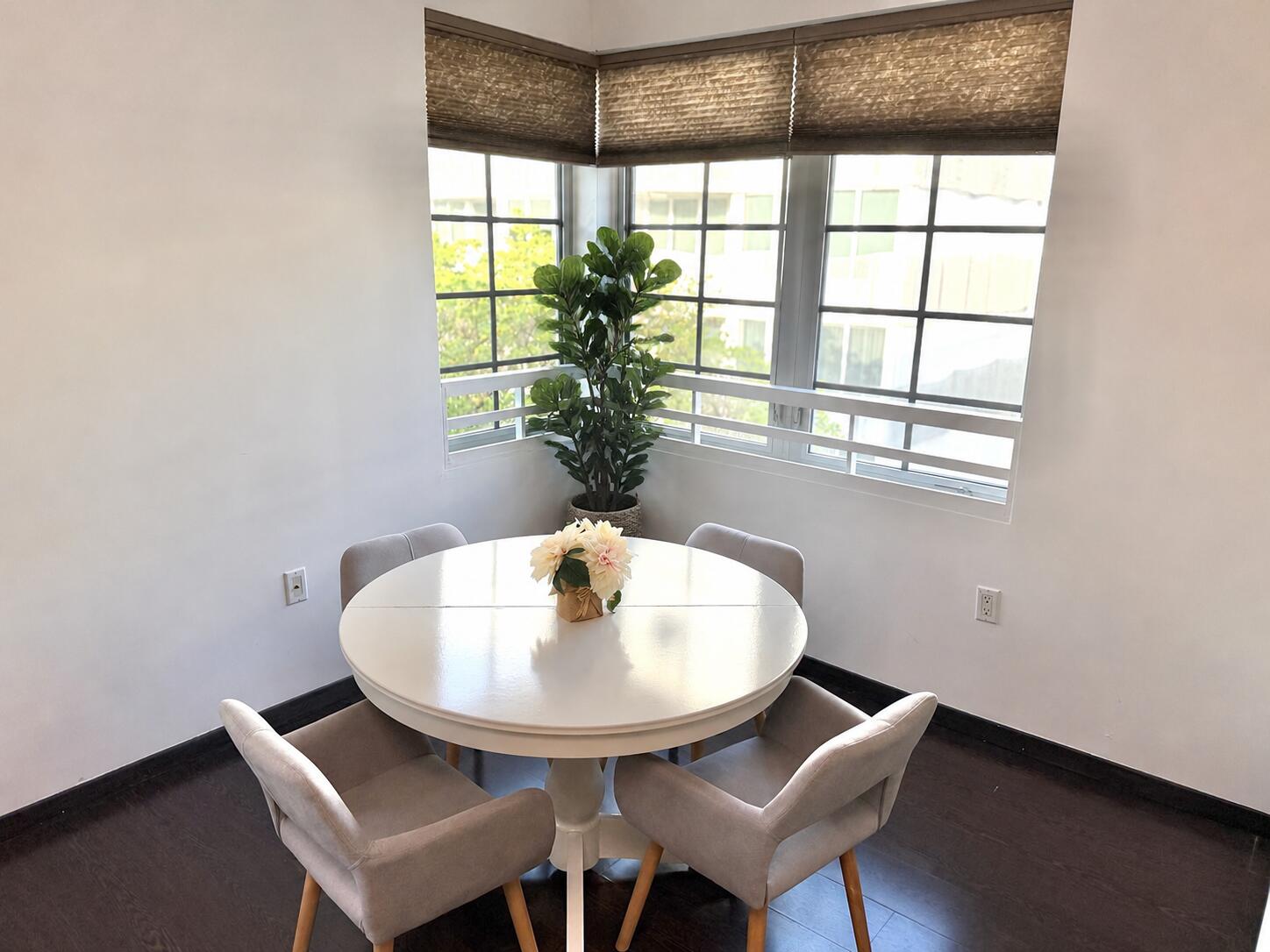435 21st #308, Miami Beach FL 33139